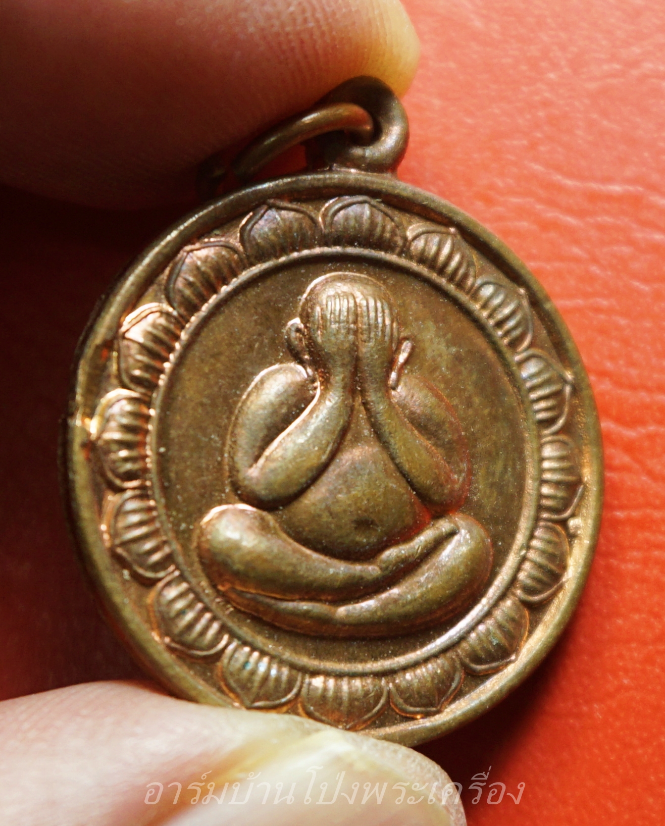 พระปิดตา หลวงพ่อมัก วัดเขาเล็กรางสะเดา จ.กาญจนบุรี เนื้อทองแดงผิวไฟ(องค์ทที่1)