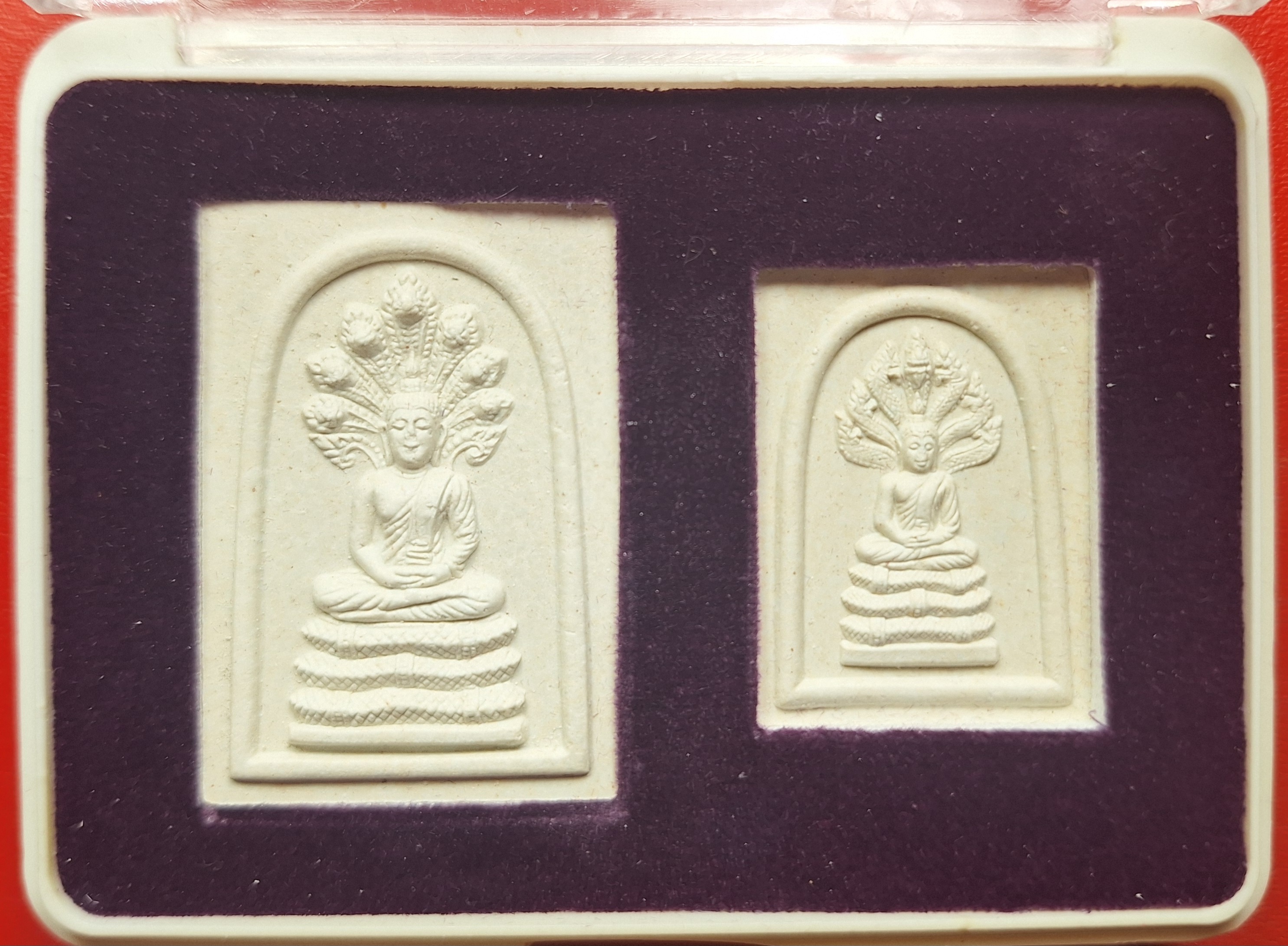 พระสมเด็จนาคปรก เจ้าคุณนรรัตน์ ธมฺมวิตกฺโก วัดเทพศิรินทร์ ปริสุทธิเม ปี๒๕๓๗ พร้อมกล่องเดิม(องค์ที่1)