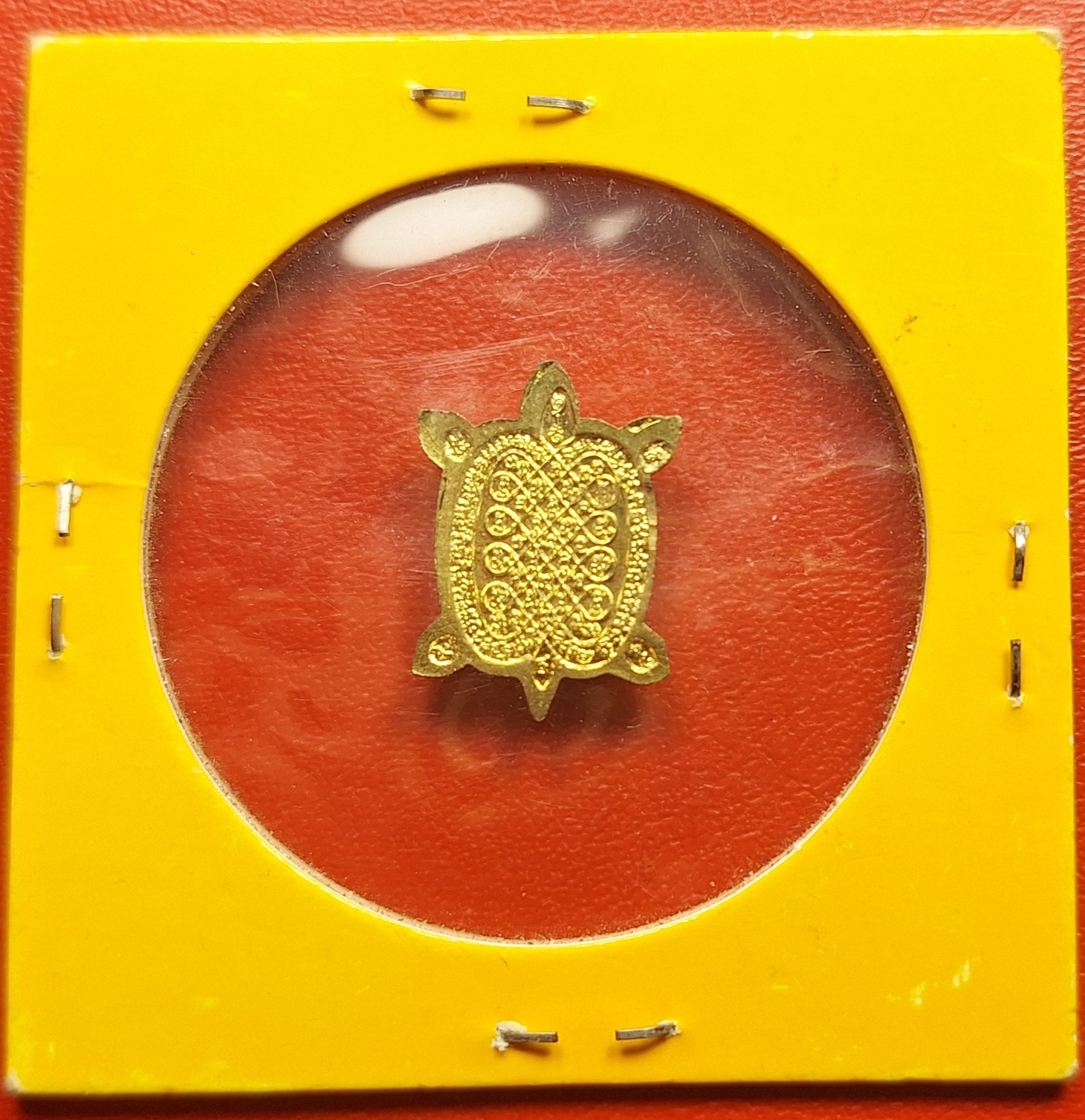 หลวงปู่แผ้ว วัดหนองพงนก เต่าจิ๋ว เนื้อกะไหล่ทอง พิธีจักรพรรดิ์ตราธิราช๑๐๘คณาจารย์ ปี๒๕๕๐(องค์ที่3)