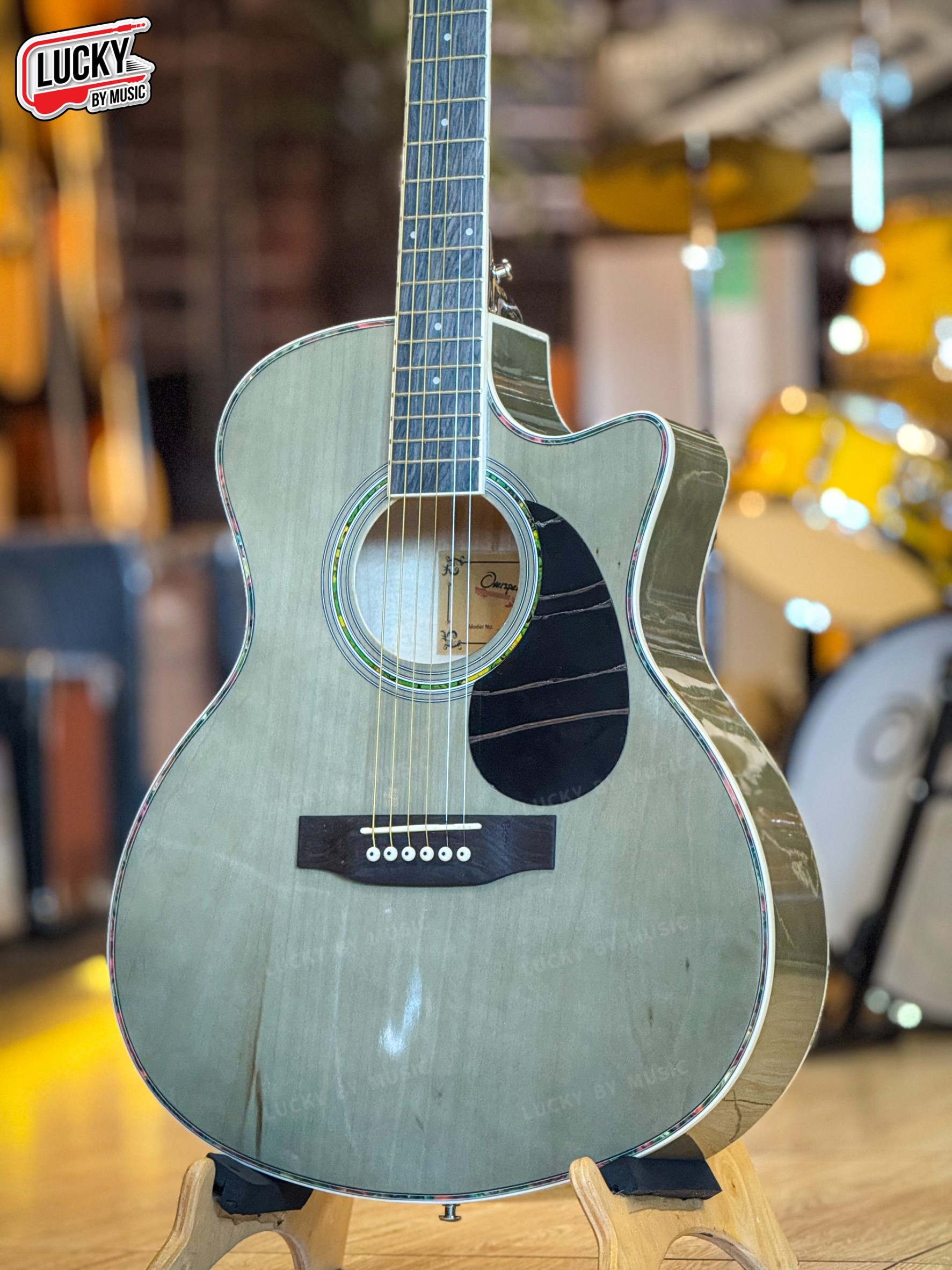 กีตาร์โปร่ง Overspeed รุ่น OS-GA40C สี TBK พร้อม กระเป๋า ปิ๊ก ประแจ