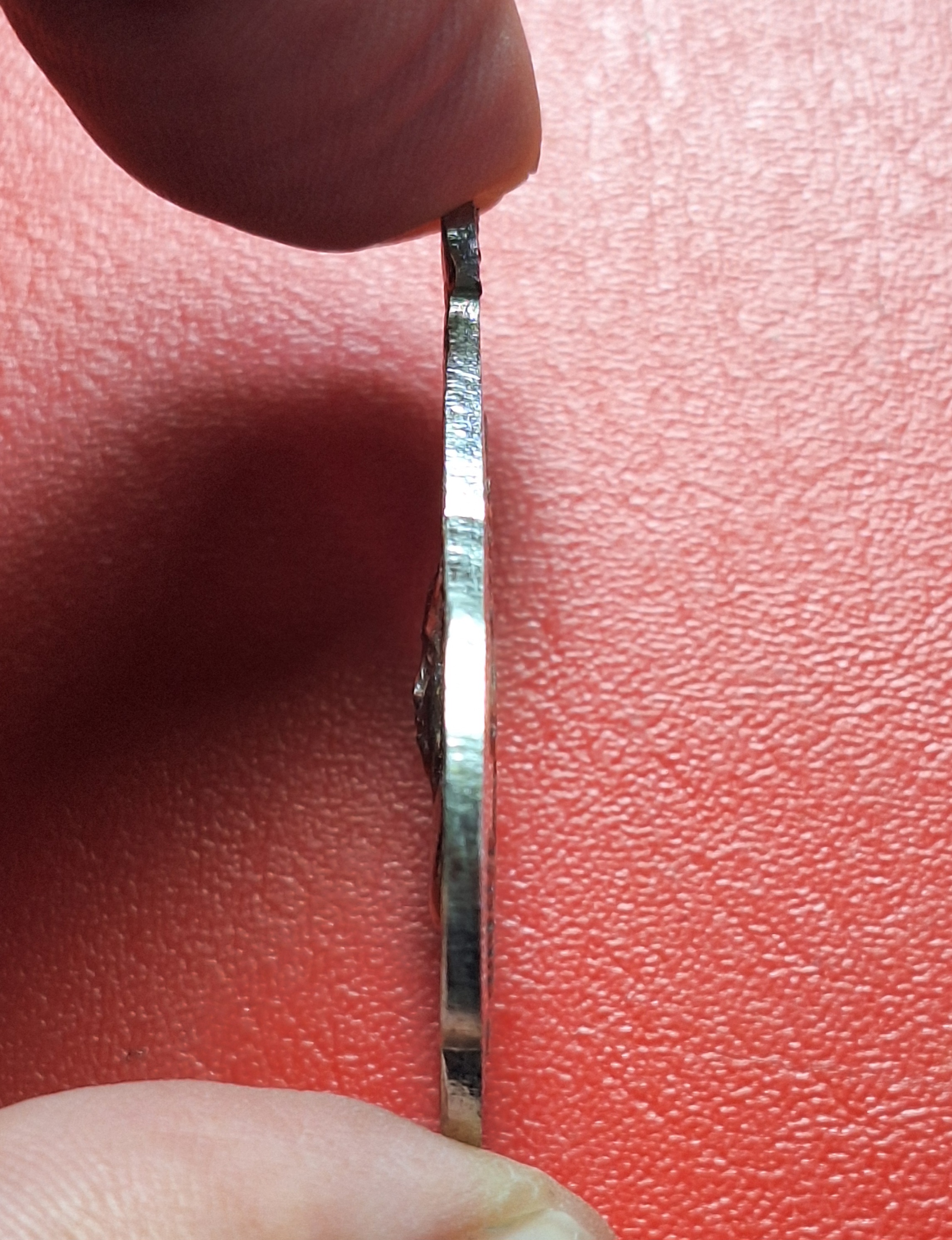 พระครูสุจิต ธรรมคุณ อาจารย์ทอง วัดหนองปลาหมอ รุ่น๑ ปี๒๕๑๘ เนื้ออัลปาก้า(องค์ที่3)