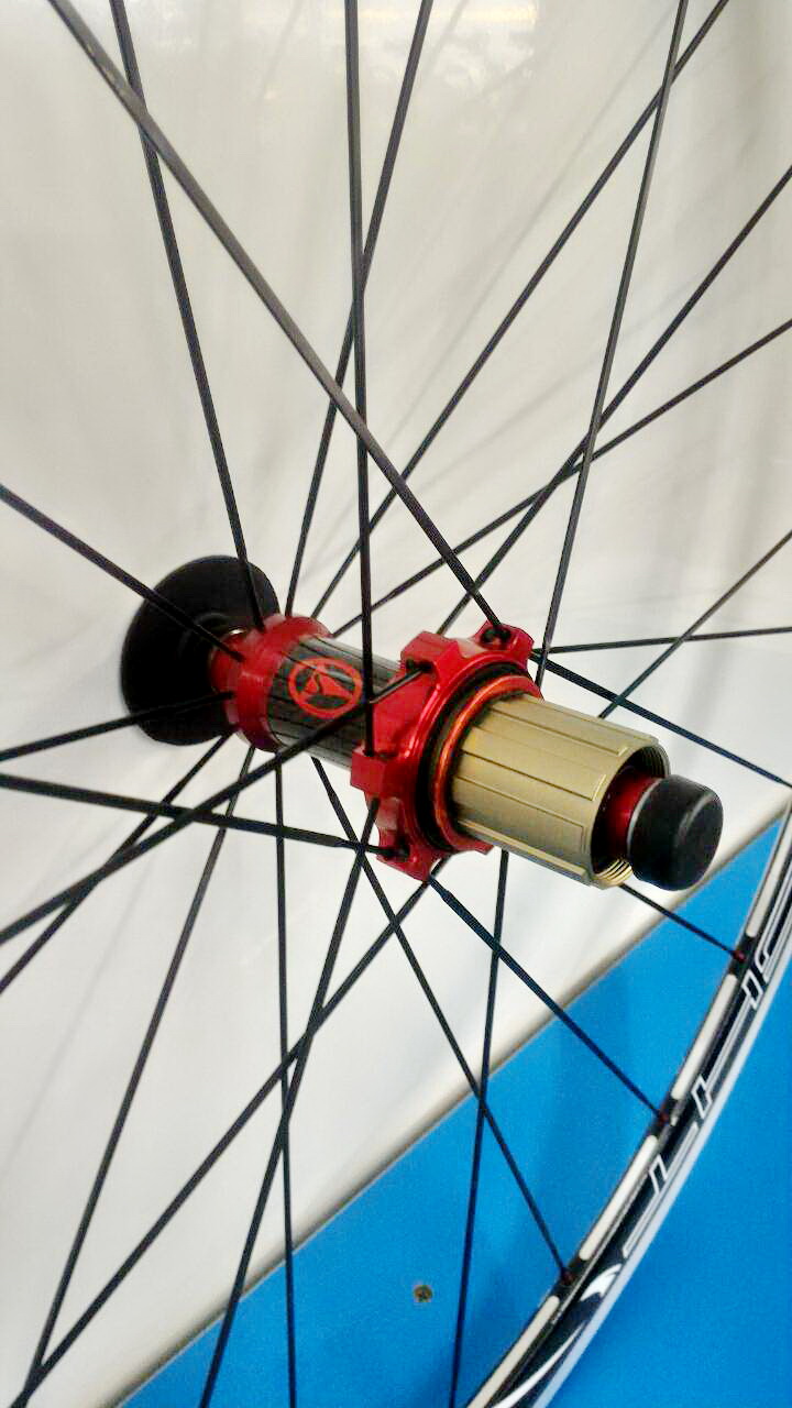 ล้อเสือหมอบ S-FIGHT ,R9, ขอบ CNC 30mm., ดุมคาร์บอน Bearing