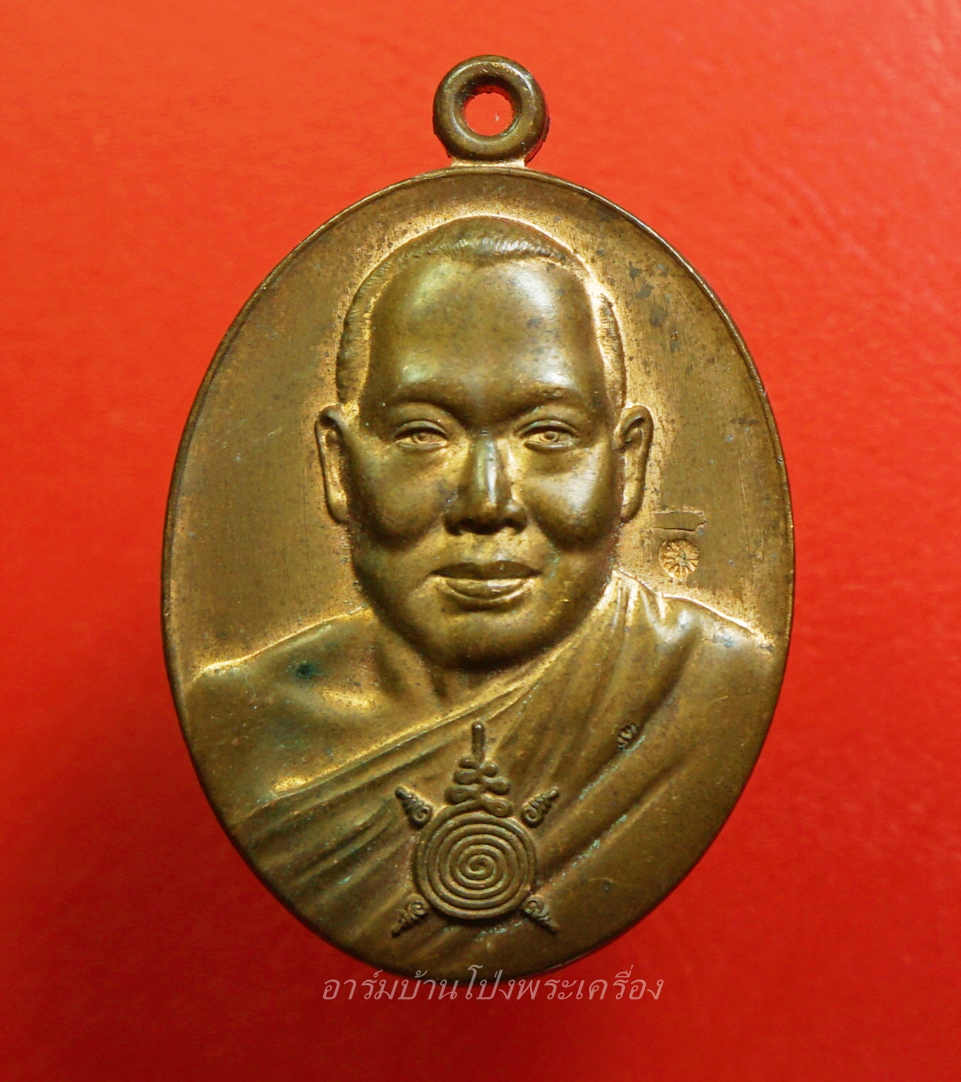 หลวงพ่อจำเนียร สีลเสฎโฐ วัดเขาหลาว จ.ราชบุรี รุ่น๑ อายุครบ๗๗ปี พ.ศ.๒๕๕๖ เนื้อทองแดง ตอกโค๊ต(องค์ที่1)