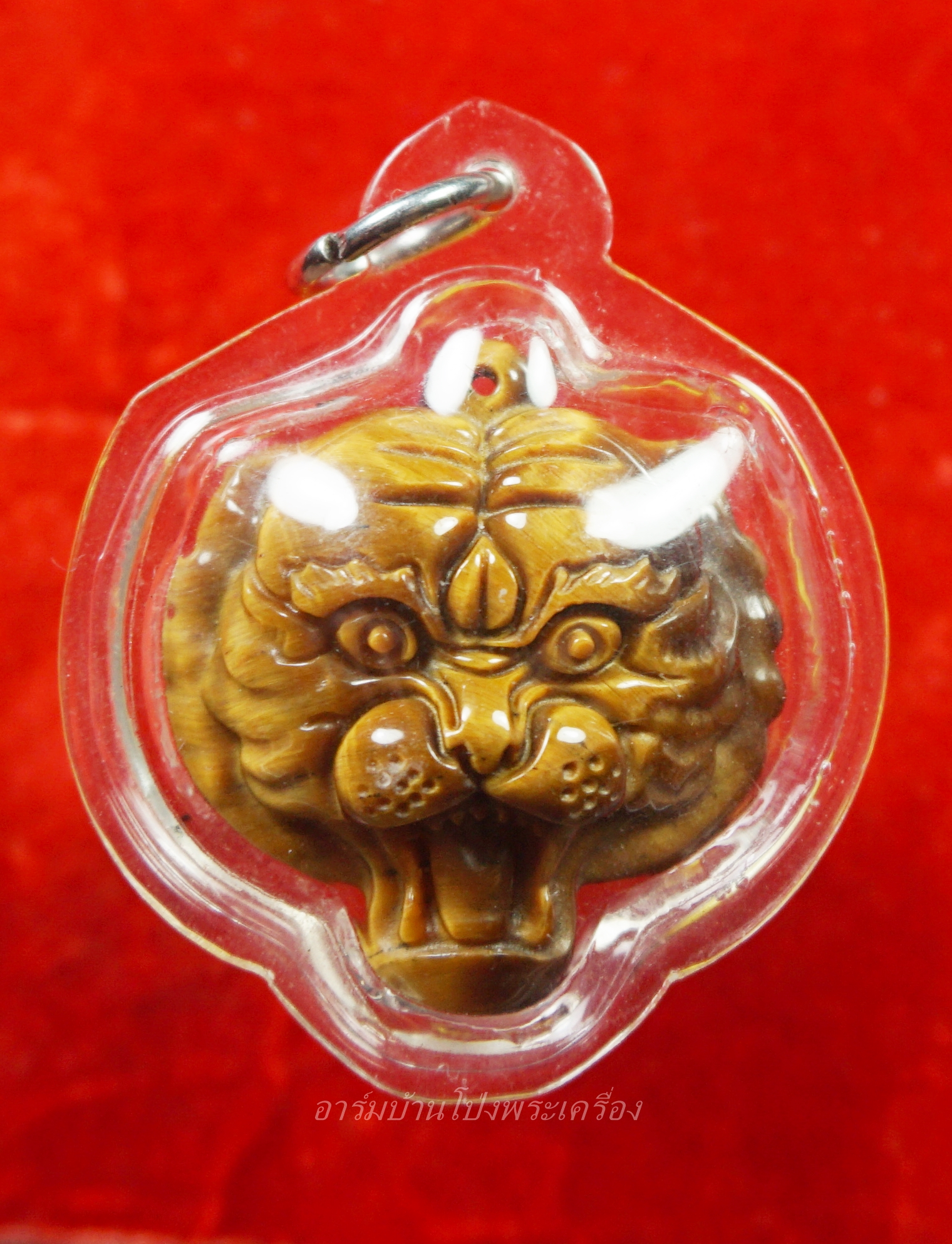 หน้าเสือ หินแกะ จากหินพลอยตาเสือ(Tiger's Eye) พร้อมเลี่ยม(องค์ที่1)