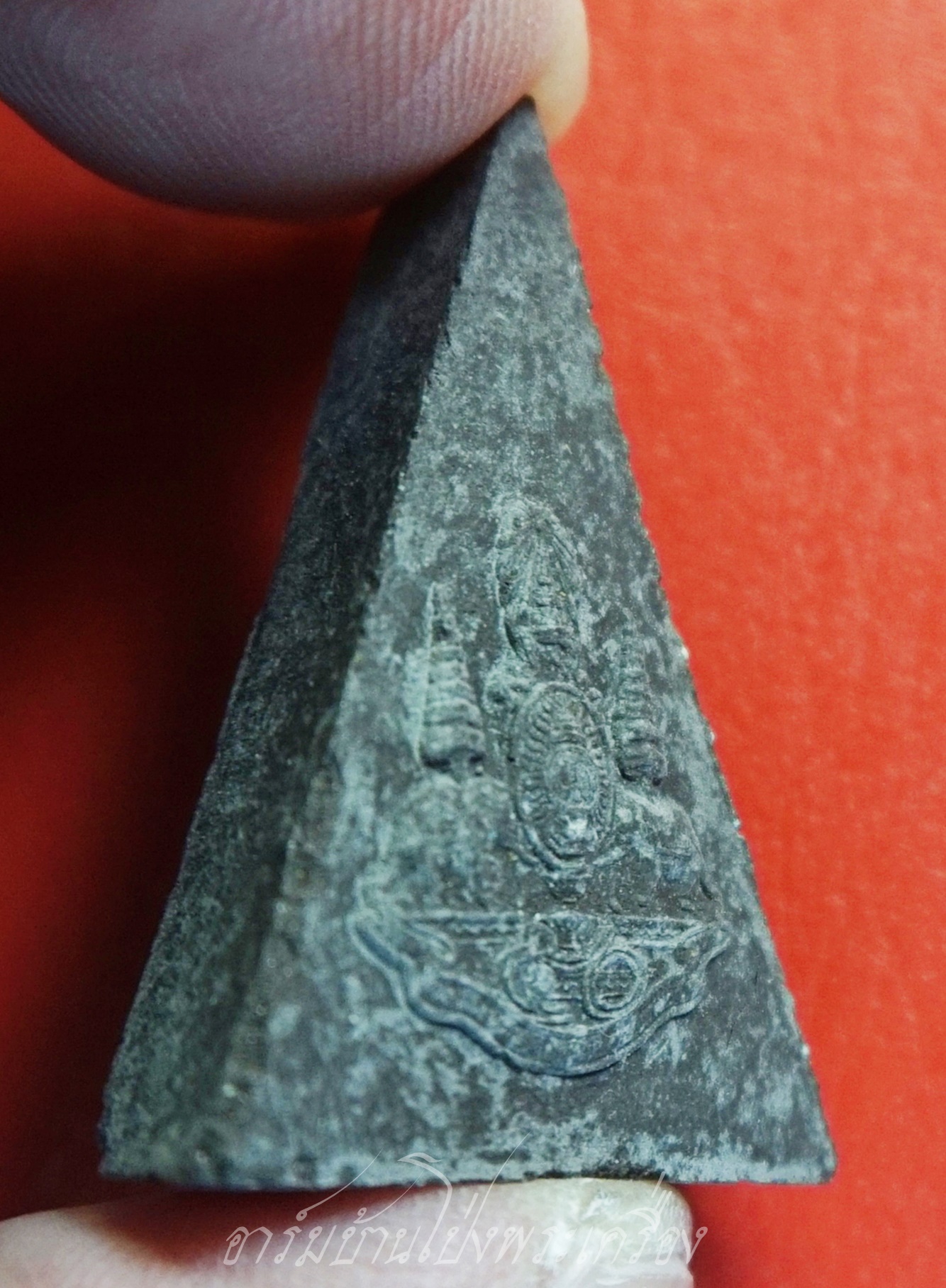 พระสมเด็จจิตรลดา โครงการหลวง ในหลวงครองราชย์ครบ๕๐ปี ปี๒๕๓๙ เนื้อผงสีดำ(องค์ที่2)