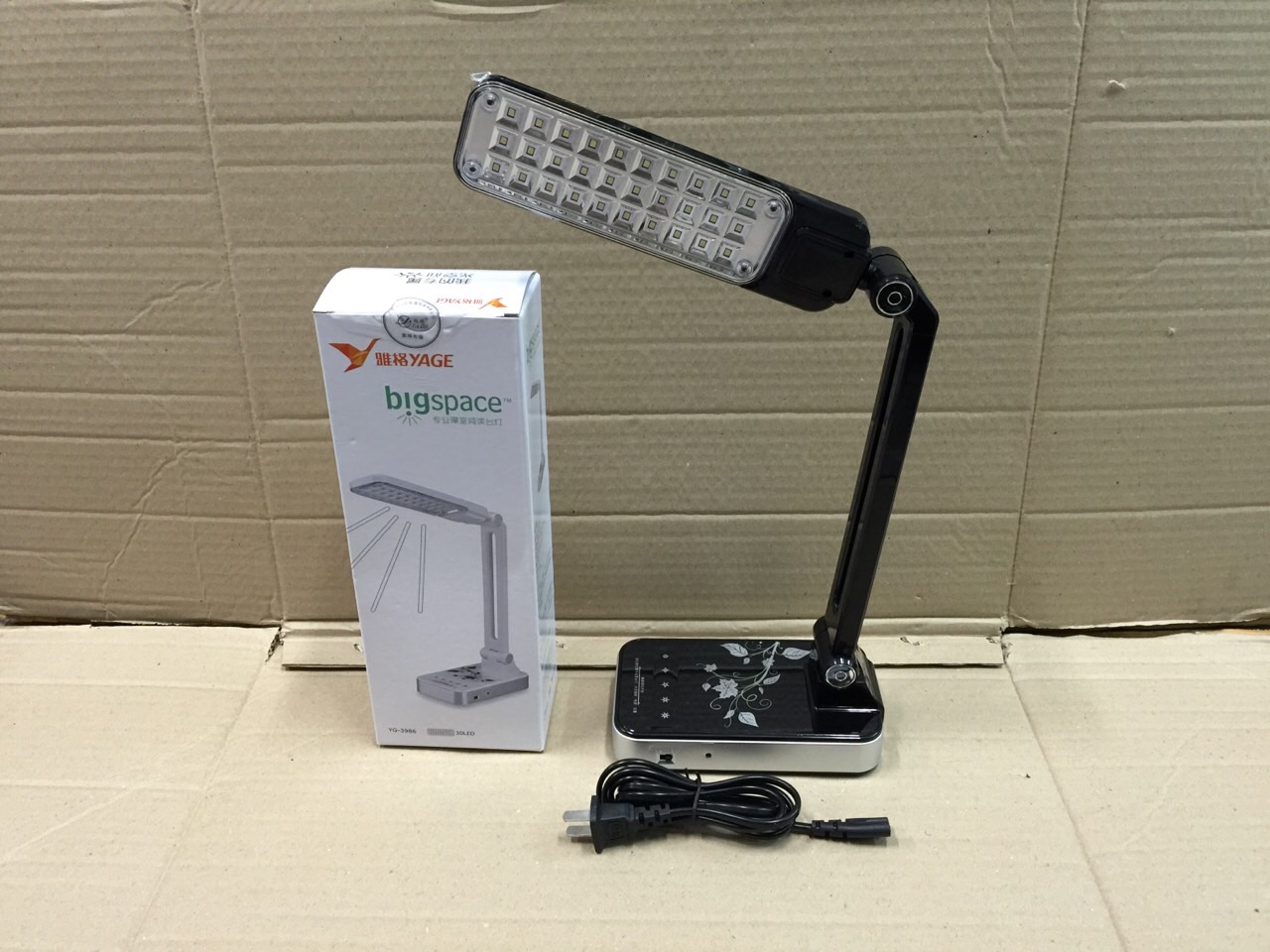 โคมไฟตั้งโต๊ะ LED อ่านหนังสือ YAGE YG-3986