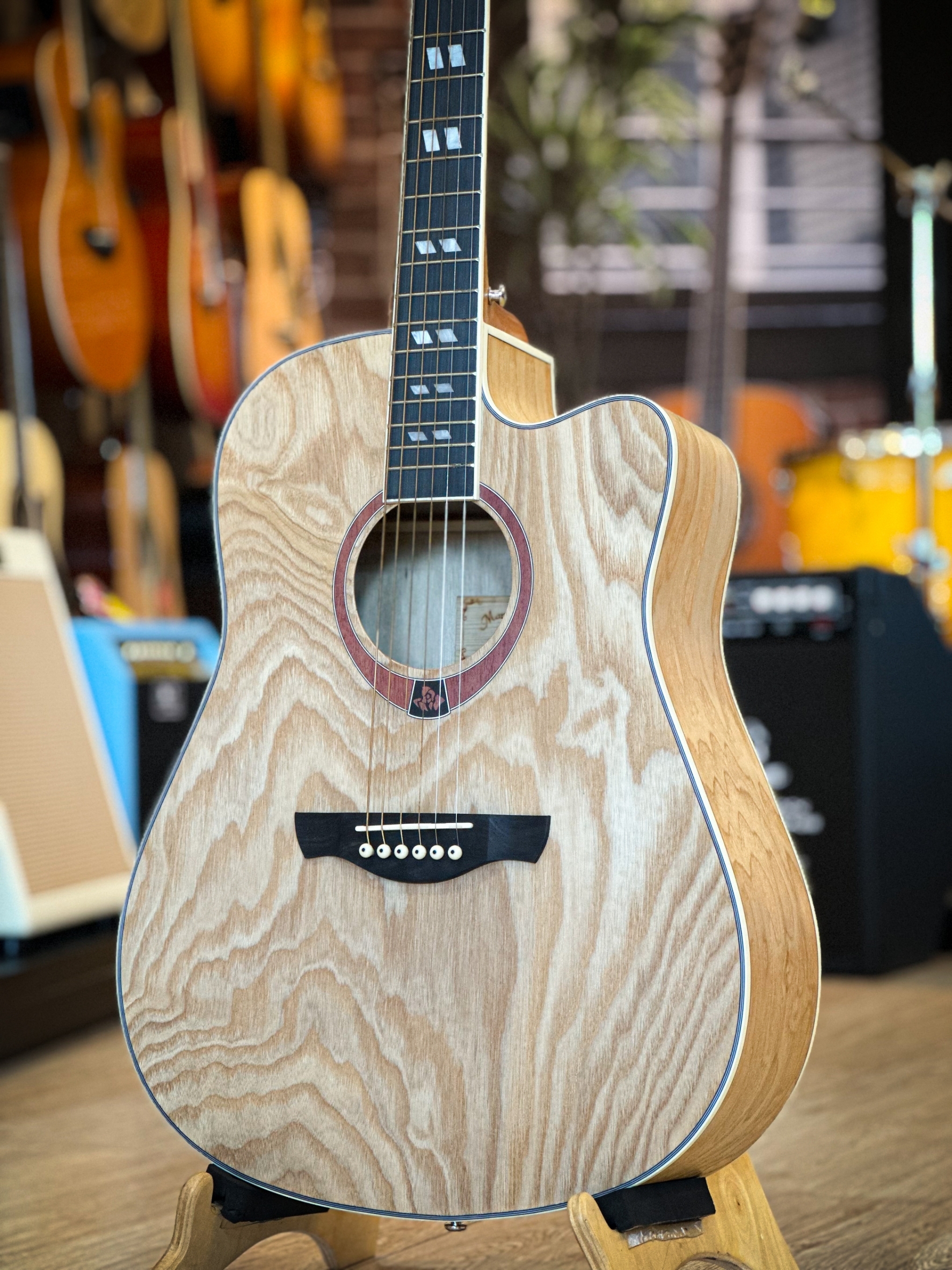 กีตาร์โปร่งไฟฟ้า Martin lee รุ่น L4119C กีต้าร์โปร่ง 41 นิ้ว ฟรี กระเป๋า ปิ๊ก4อัน ใบคอร์ด