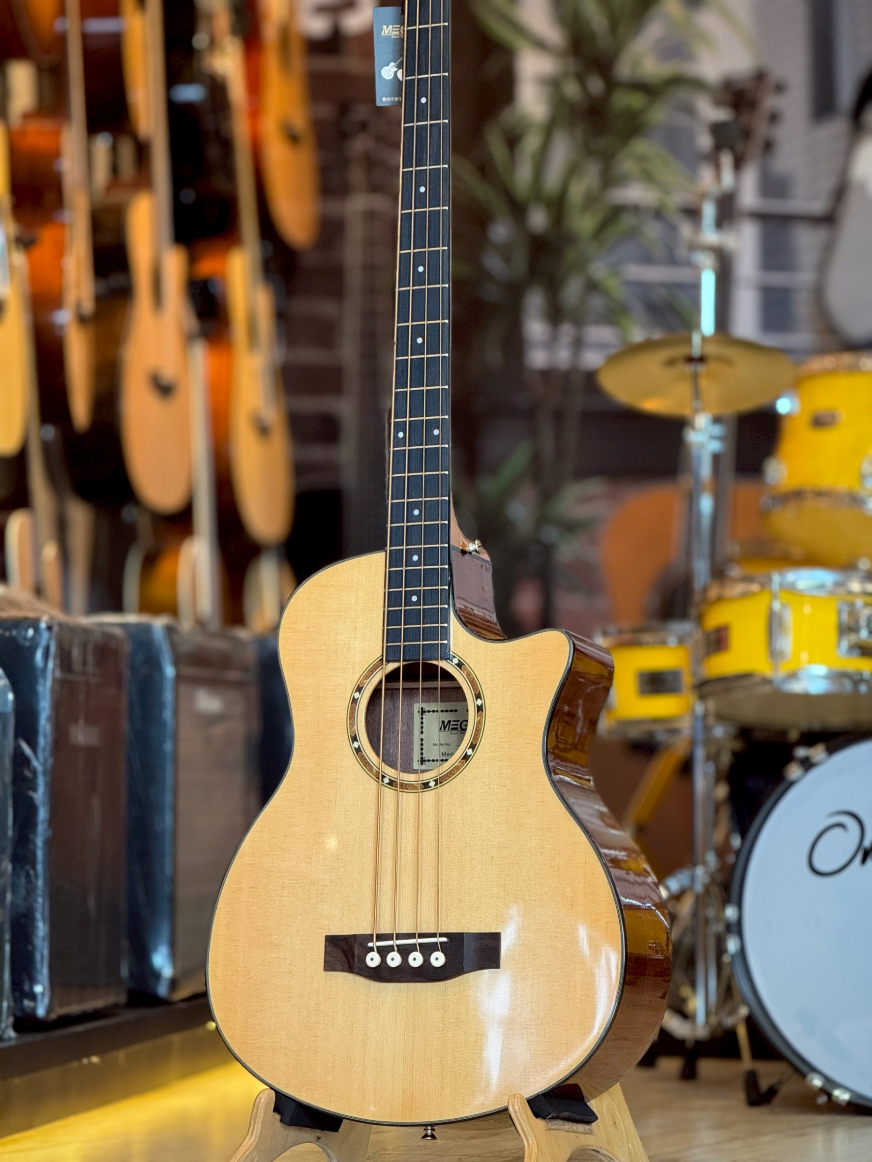 เบสโปร่งไฟฟ้า Acoustic Bass 4 สาย 46 นิ้ว 21 เฟรต ภาคไฟฟ้า G-Tone 4 พร้อมสายแจ็ค