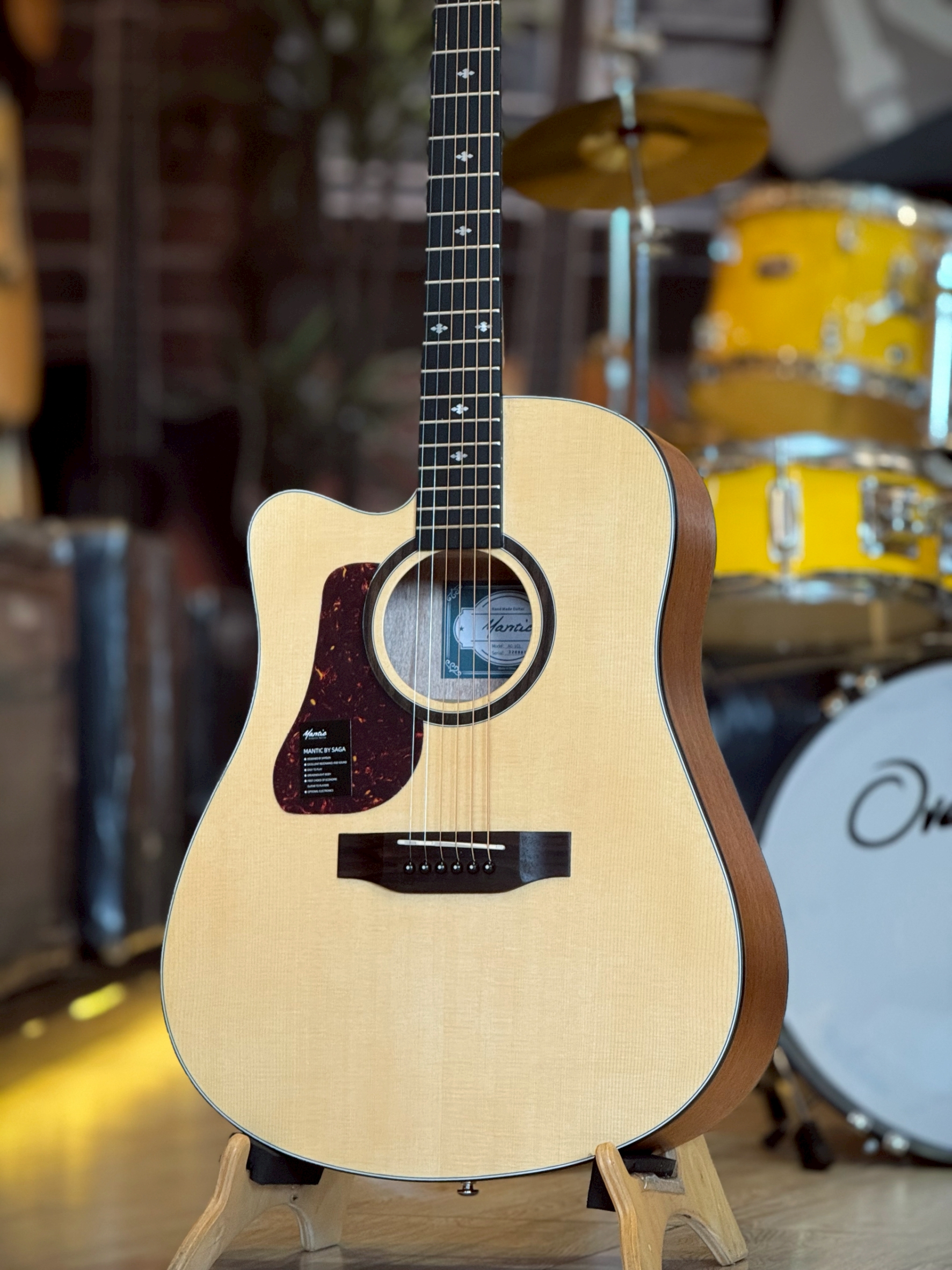 กีต้าร์โปร่งมือซ้าย Mantic รุ่น AG-1CL ไซส์มาตรฐาน ทรงเดรทนอต ขนาด 41 นิ้ว พร้อมม กระเป๋าNami/ปิ๊ก4อัน/ใบคอร์ด/ประแจ/คาโป้