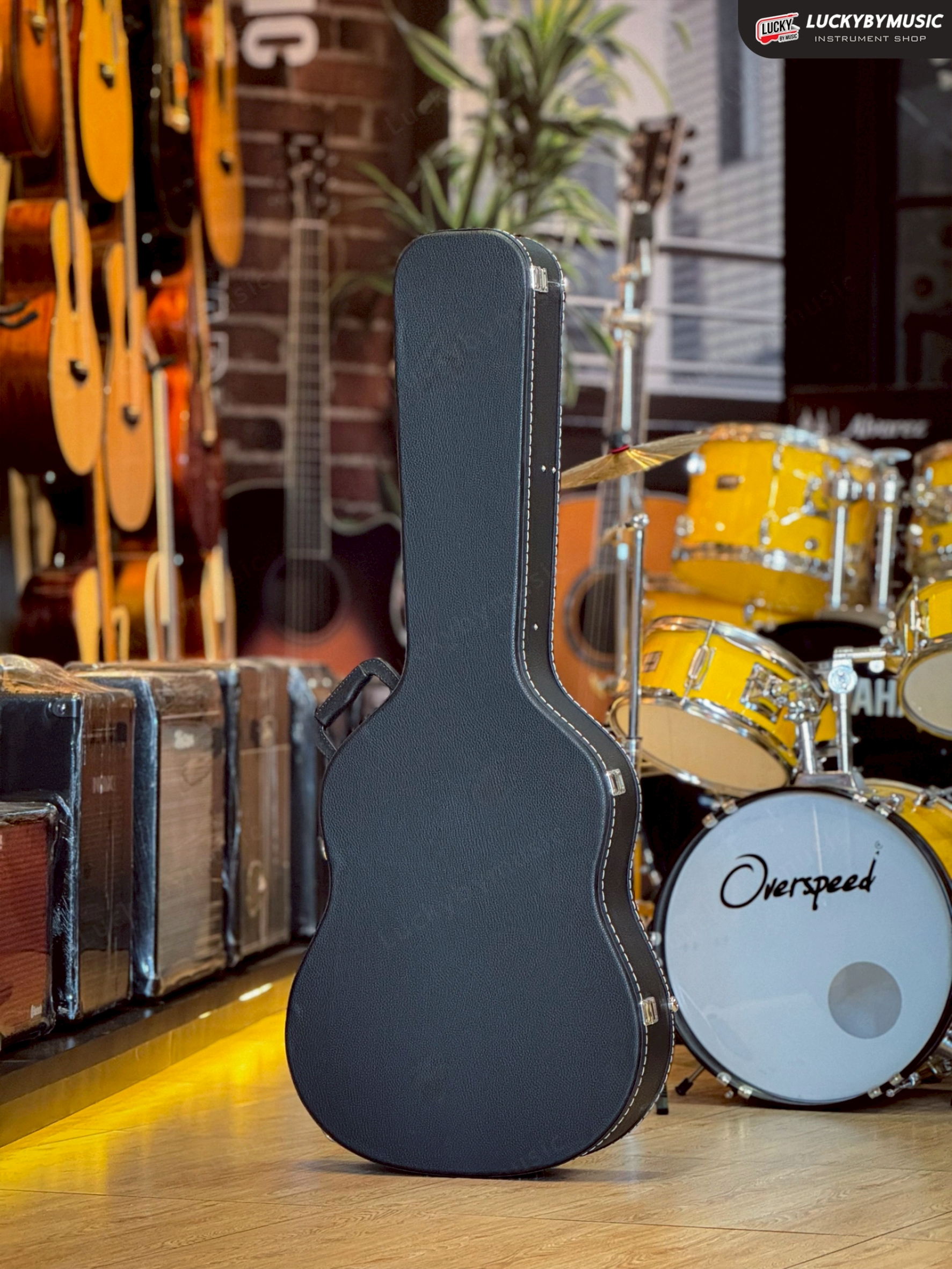 Hard Case ฮาร์ดเคสกีตาร์คลาสสิค ขนาด 40 นิ้ว วัสดุแข็งแรง บุด้านในกำมะหยี่ สีดำ