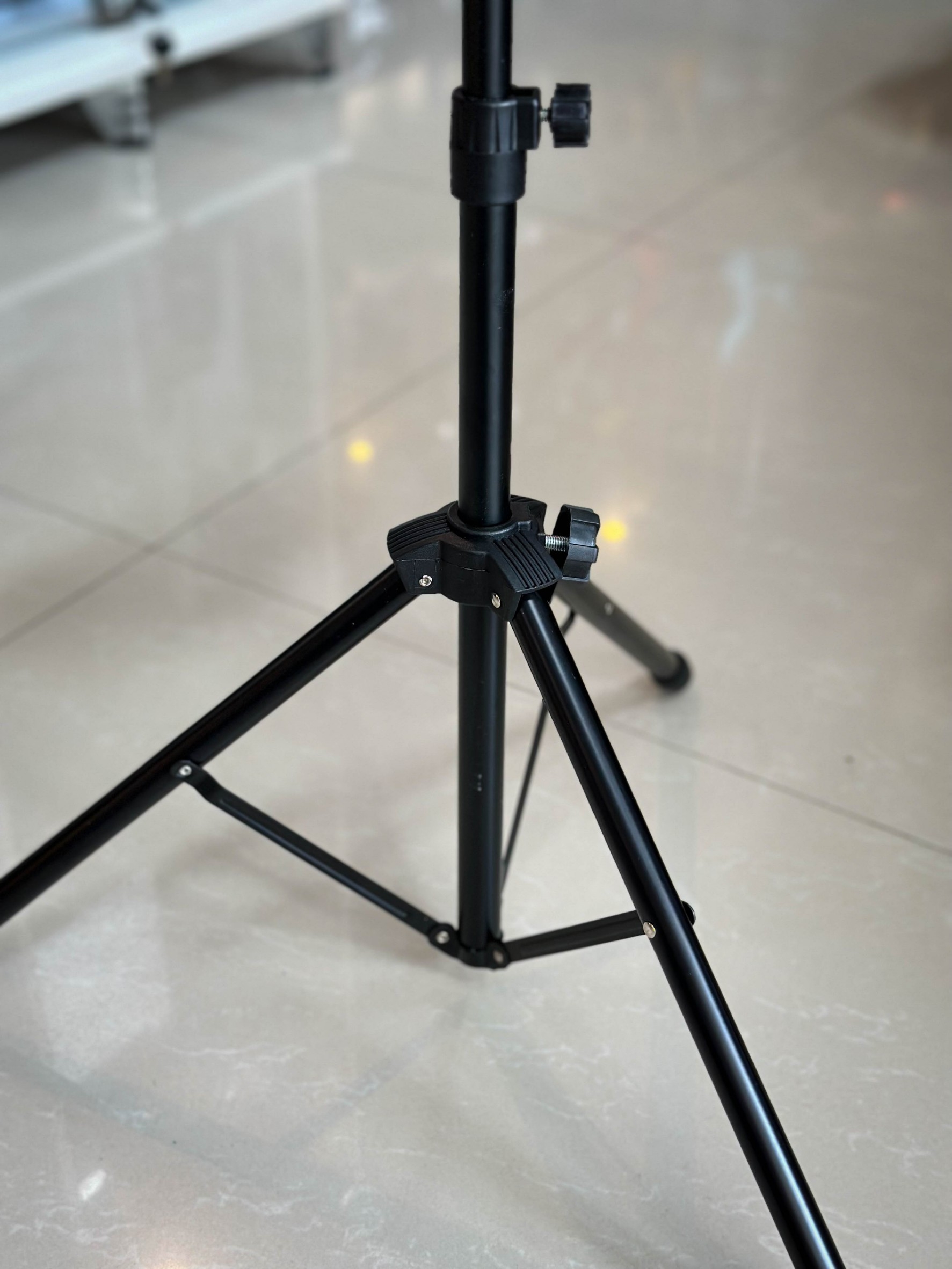 แป้นซ้อมกลอง ฐานไม้ สีเขียว ผิวเป็นแผ่นยางง วัสดุแข็งแรง แป้นซ้อม พร้อม ขาตั้ง กระเป๋าใส่