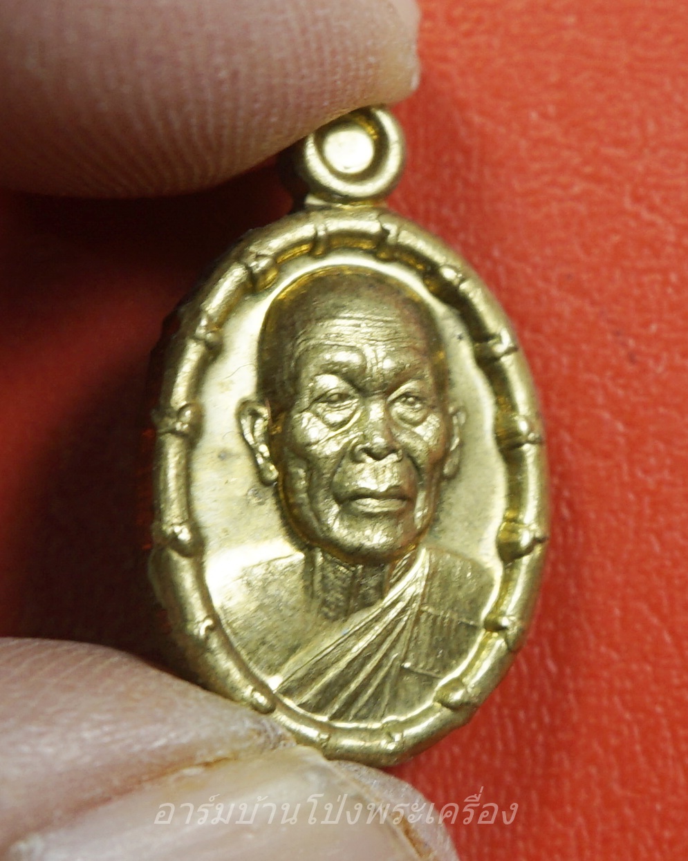 หลวงพ่อหวล วัดชาวเหนือ เม็ดแตง ปี๒๕๕๘ เนื้อฝาบาตร(องค์ที่2)