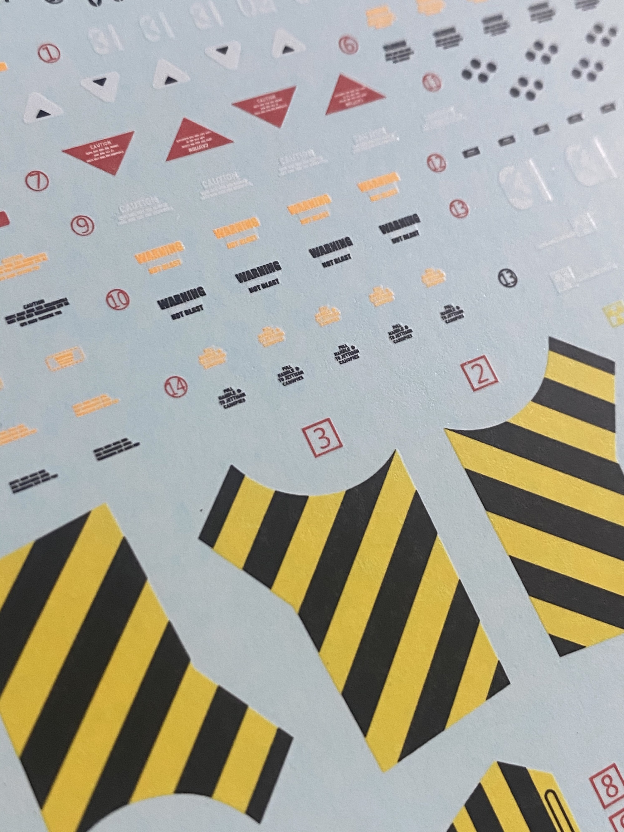 Decal 086 HG1/144 Guntank Early Type & Mobile Worker MW-01 ยี่ห่อ X-Y model