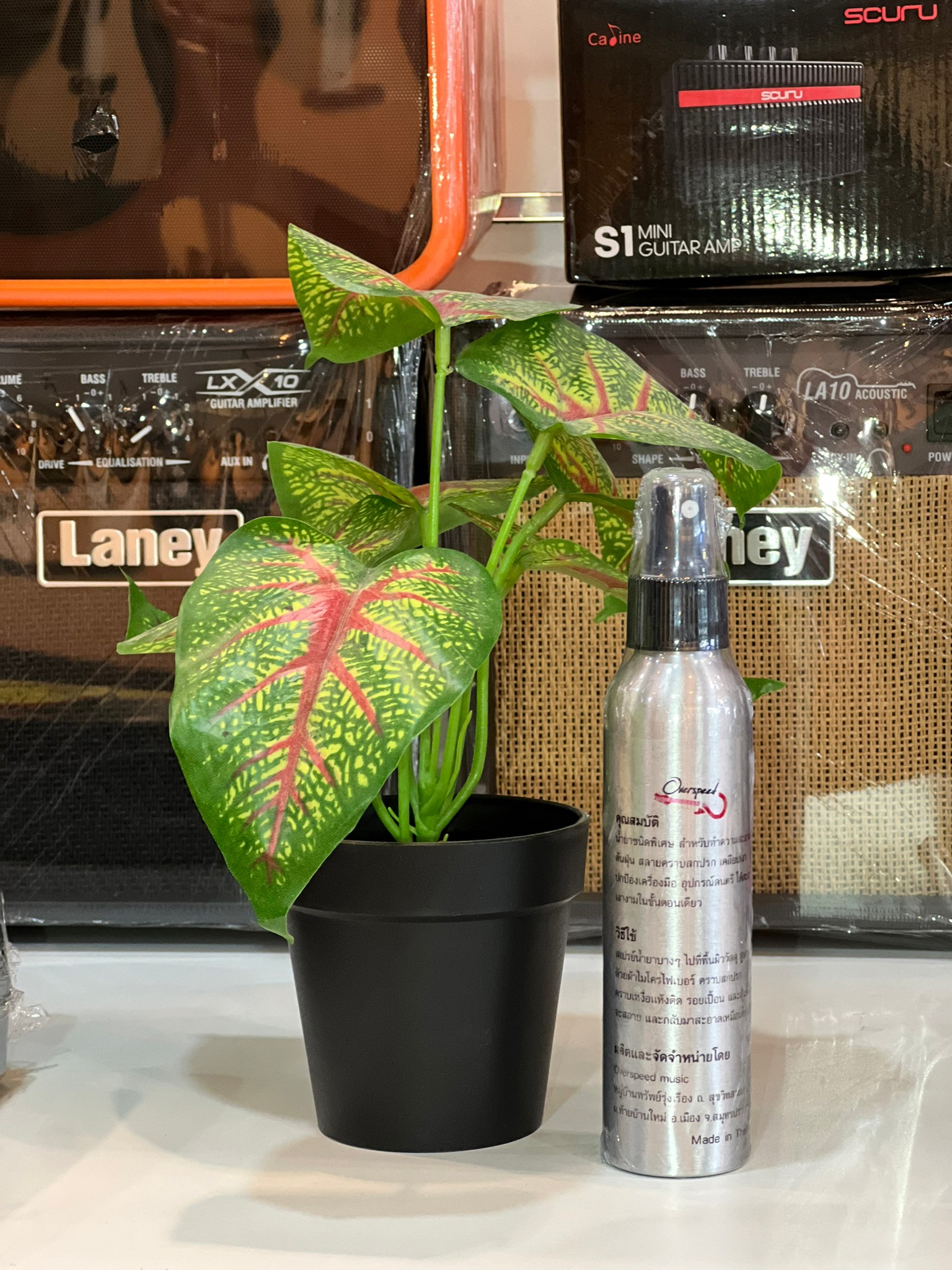 Overspeed น้ำยาทำความสะอาดกีต้าร์ ใช้ได้ทั้งกีต้าร์โปร่ง / ไฟฟ้า หัวพ่นฉีดสเปรย์ อุปกรณ์ดนตรีทุกชนิด