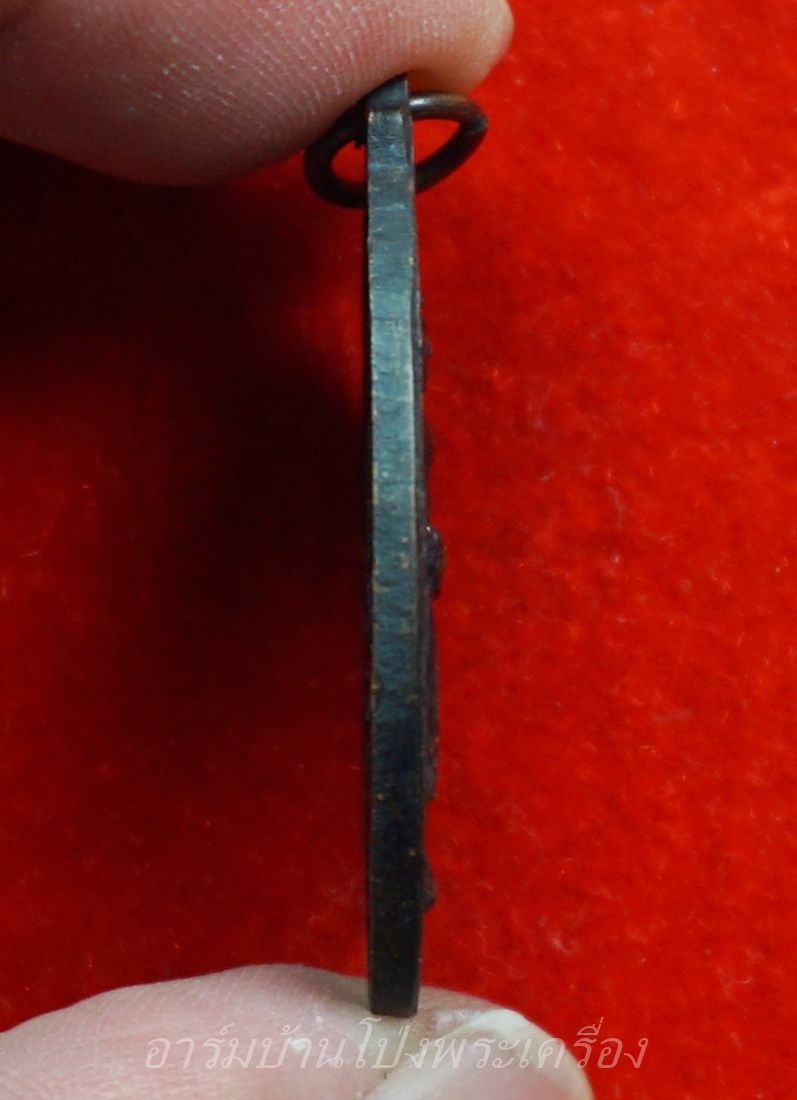 หลวงพ่อแก่นจันทร์ วัดช่องลม รุ่นแรก ปี๒๕๑๕ เนื้อทองแดงรมดำ เกศยาว(องค์ที่11)