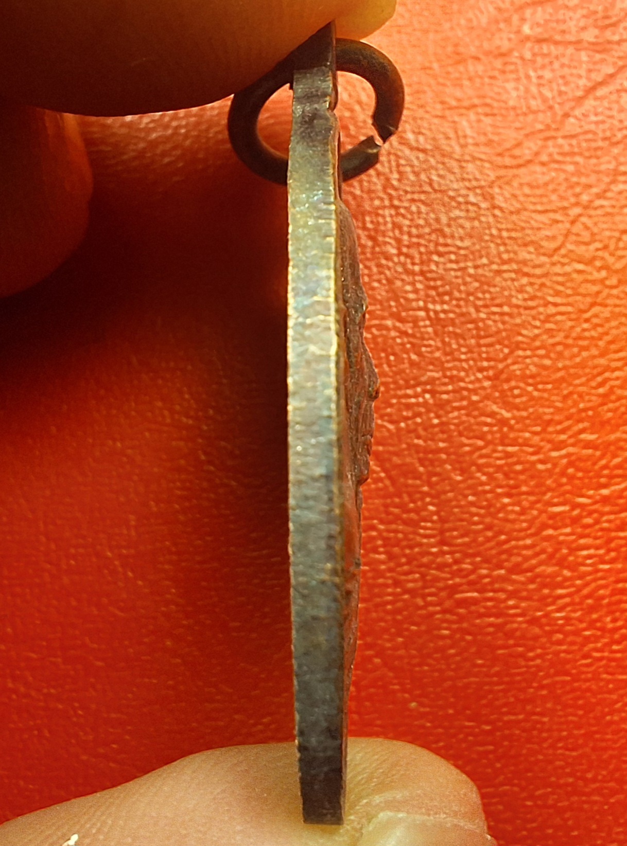 หลวงปู่ม่วง วัดยางงาม จ.ราชบุรี รุ่นสอง ปี๒๕๓๕ อายุ๘๐ปี เนื้อทองแดงรมดำ(องค์ที่1)