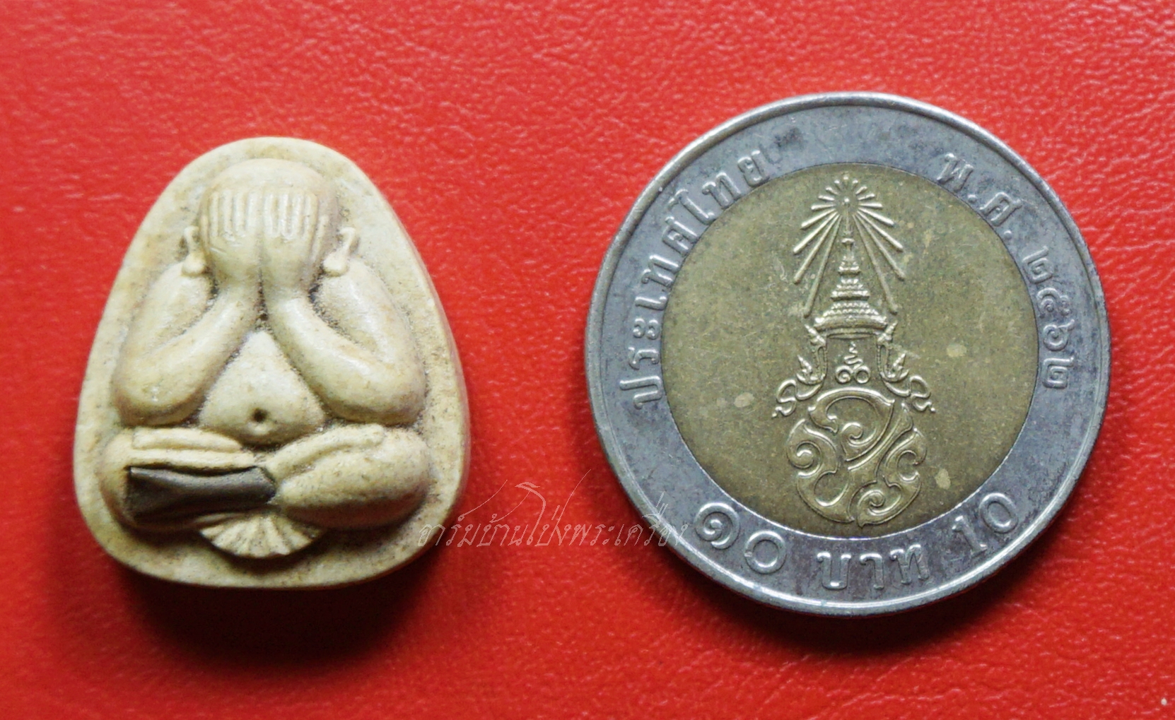 หลวงพ่อคูณ วัดบ้านไร่ ปี๒๕๓๖ พระปิดตา เนื้อผง ฝังตะกรุด ที่ระลึกทรงเสด็จพระราชดำเนินตัดลูกนิมิต(องค์ที่1)