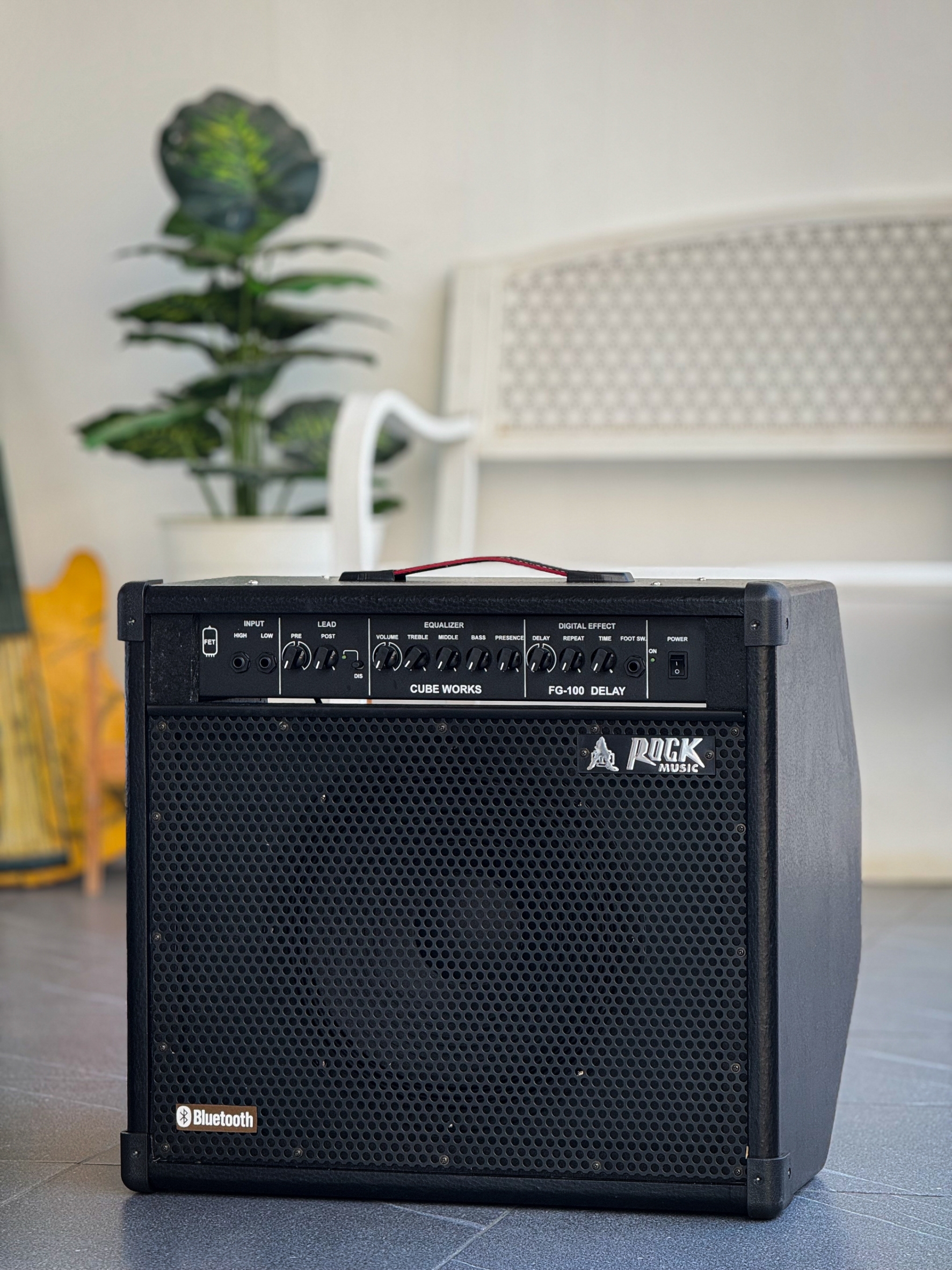 แอมป์กีต้าร์ไฟฟ้า Rock FG-100BT ทรงตรง/เอียง ขนาด 100 วัตต์ ดอก 12" Electric Guitar Ampifier มีบลูทูธ เสียบกีตาร์ 2 ช่อง เอฟเฟคในตัว