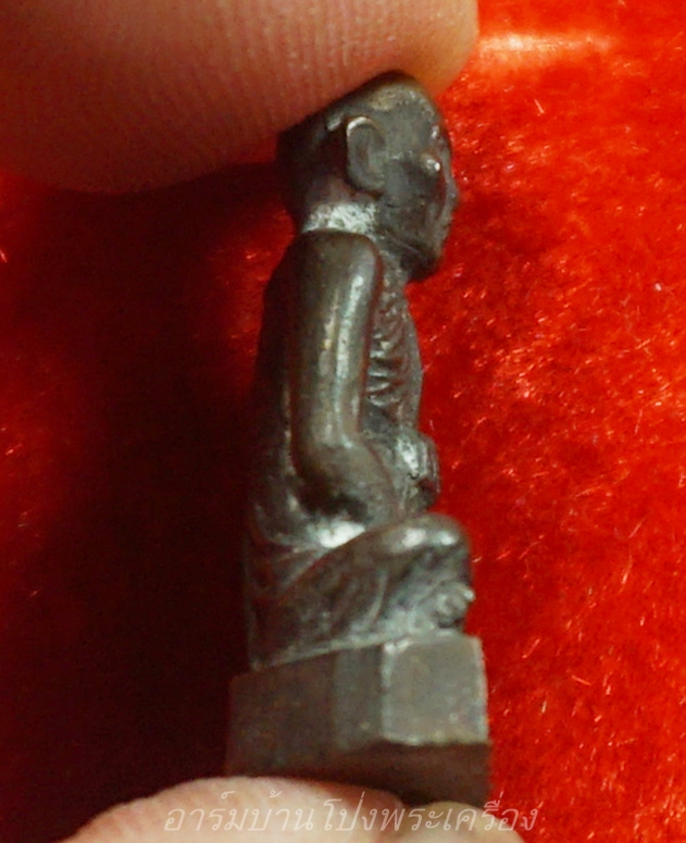 หลวงปู่หนู วัดทุ่งแหลม รูปหล่อ ๘๙ปี เนื้อทองเหลือง(องค์ที่1)