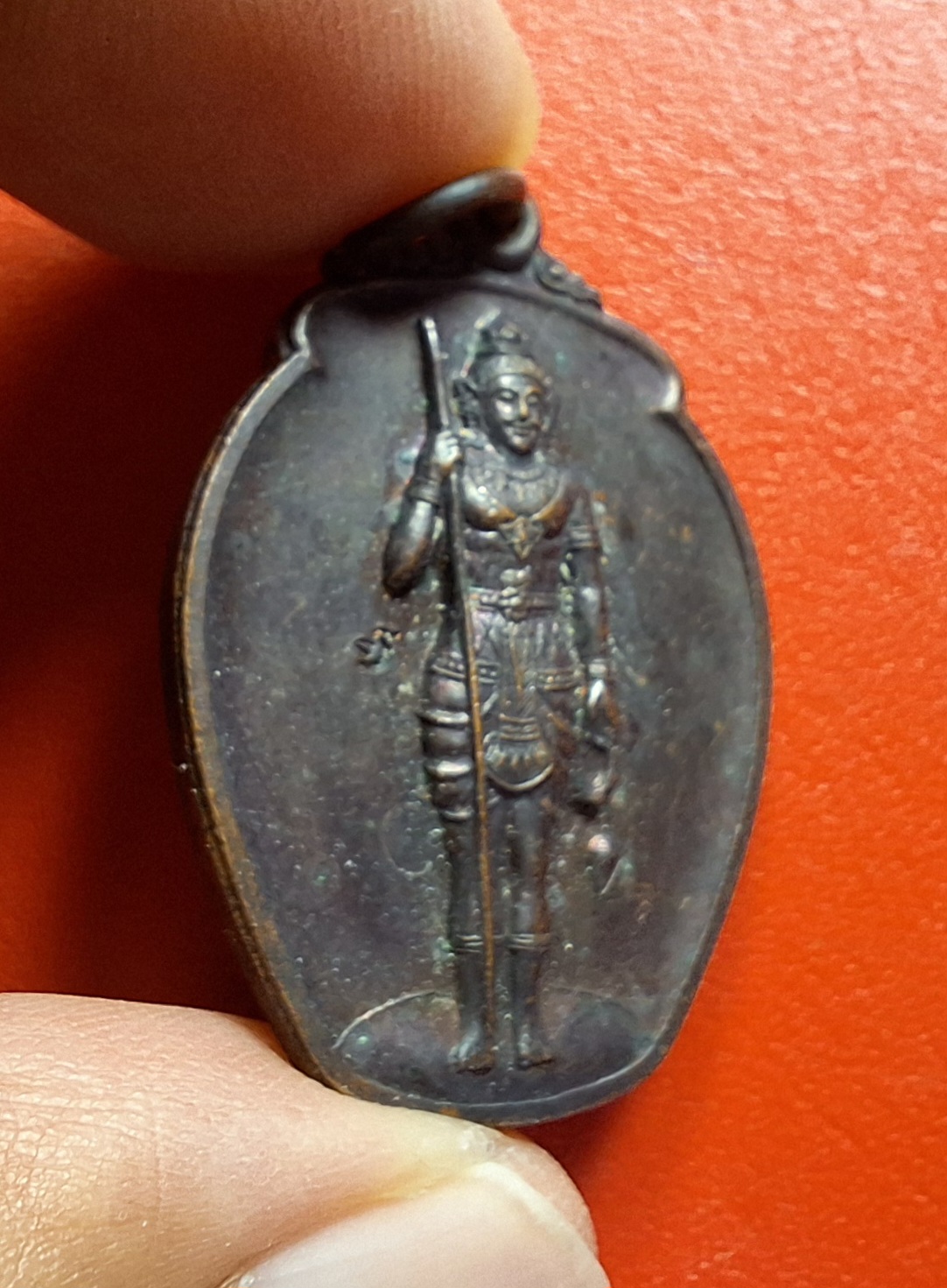 พระวิษณุกรรม วิทยาลัยเทคนิคราชบุรี รุ่นสอง ปี๒๕๔๖ เนื้อทองแดงรมดำ(องค์ที่16)