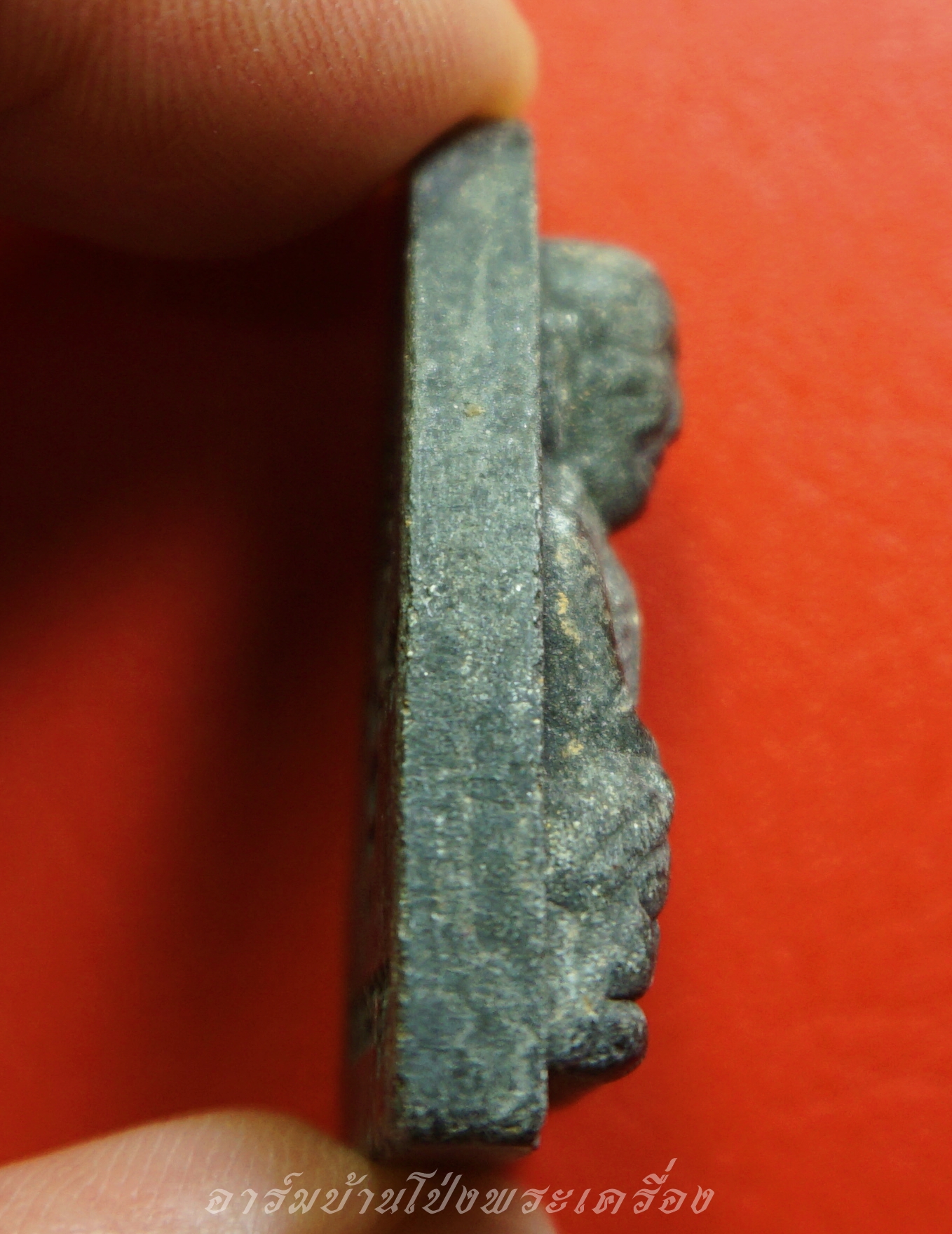 หลวงปู่ทวด วัดบ่อมะกรูด เนื้อผงสีดำ(องค์มี่1)