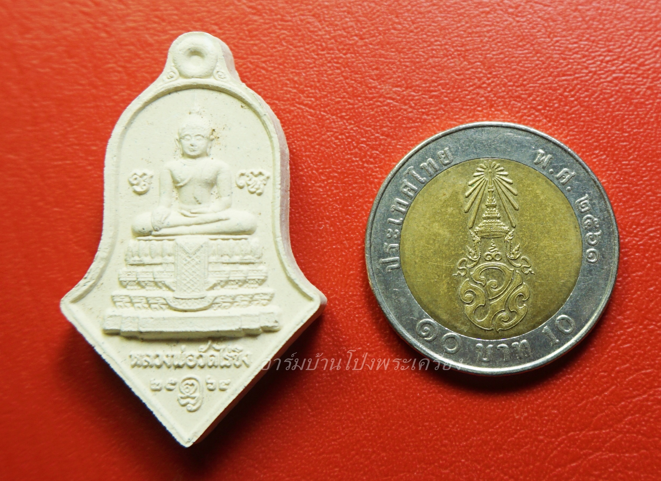 หลวงพ่อวัดไร่ขิง ท้าวเวสสุวรรณโณ พิมพ์จำปีใหญ่ เนื้อผงพุทธคุณ ๒ สายน้้ำท่าจีน-แม่กลอง รุ่นลาภพลพูนทวี รุ่งเรืองร่ำรวย(องค์ที่1)