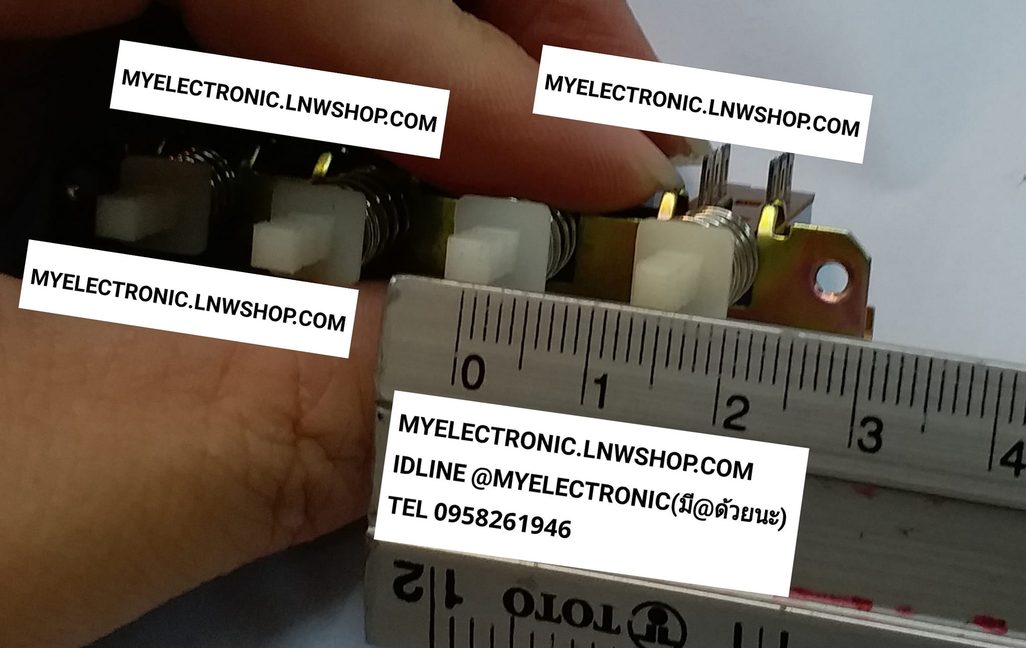 ขาย สวิทช์เลือกช่อง4ช่อง สวิทช์เลือก4ช่อง สวิทช์กด4ช่อง 6ขา ยี่ห้อ ราคา ตัวละ . . . .หน่วย บาท