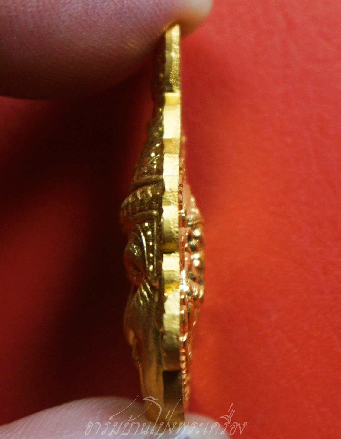 หลวงพ่อพูล วัดไผ่ล้อม หลังพระพิฆเนตร พิธีไหว้ครูบรูพาจารย์ ปี๒๕๕๓ เนื้อกะไหล่ทอง(องค์ที่1)