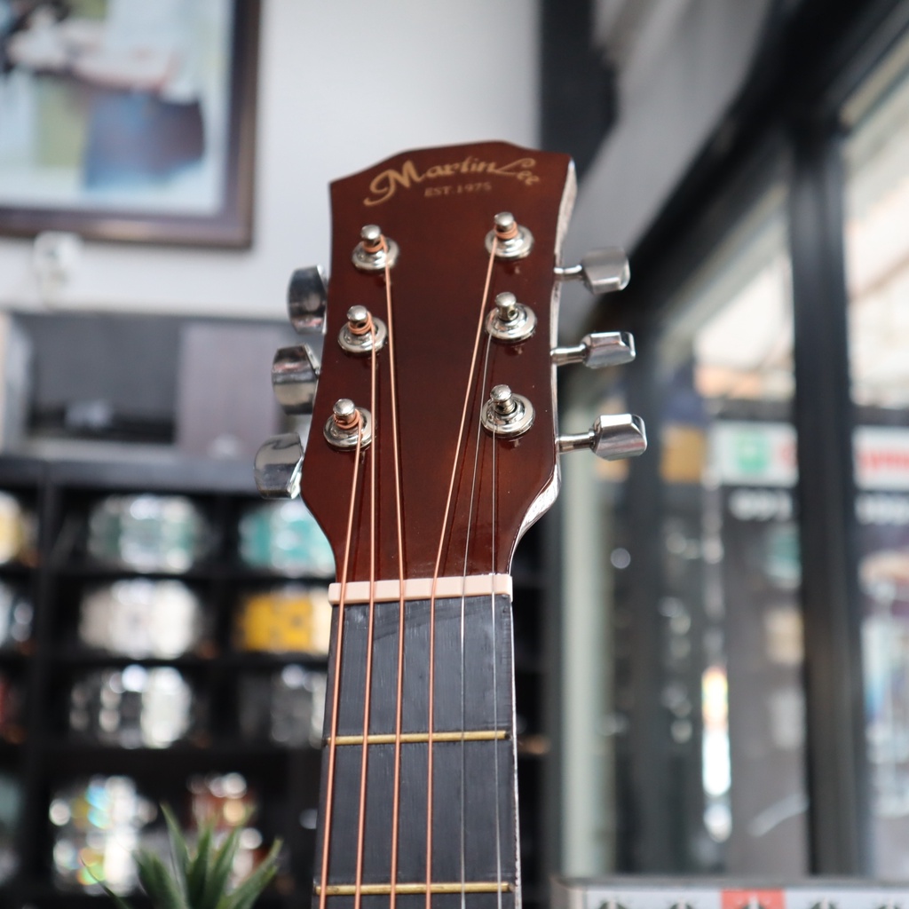 Martin lee กีต้าร์โปร่ง รุ่น ML-38C สีโอ็ค