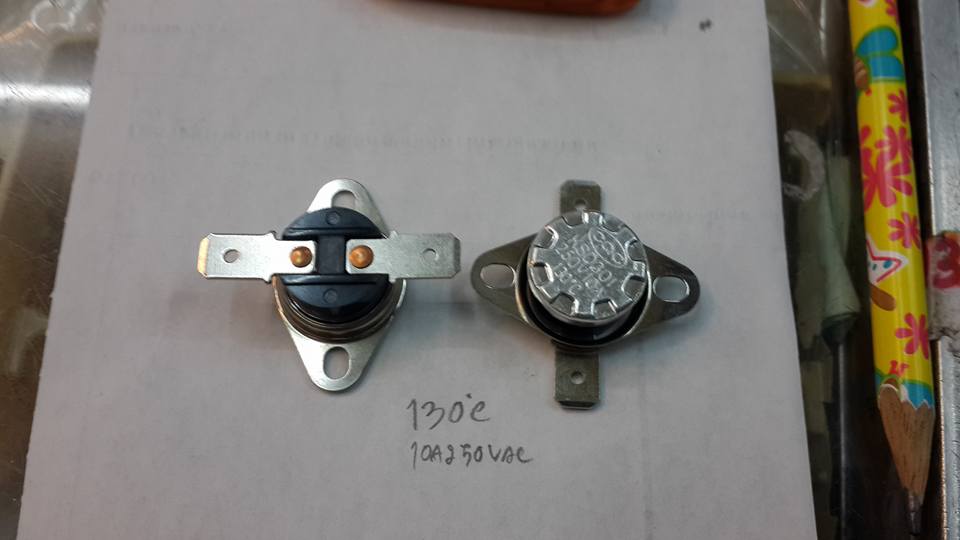 เทอร์โมสตัท60cรุ่นKSD301แกนหมุนได้60องศาC 10A250VAC Thermostat ควบคุมอุณหภูมิ ตัวตัดอุณหภูมิแกนหมุนได้ราคาตัวล่ะ