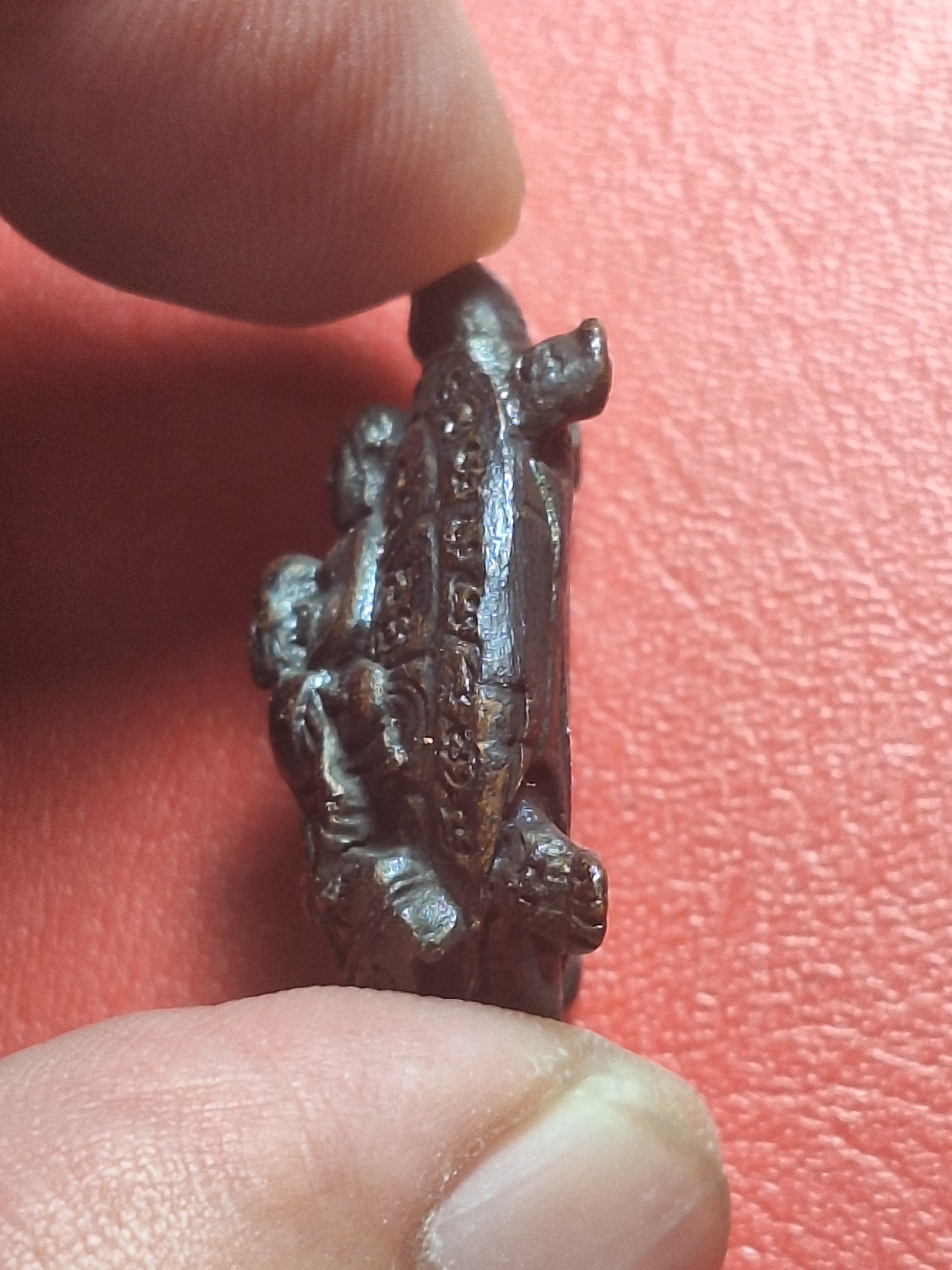 หลวงปู่หลิว วัดไร่แตงทอง พญาเต่ามหาลาภ ปี๒๕๓๖ เนื้อนวะโลหะ(องค์ที่1)