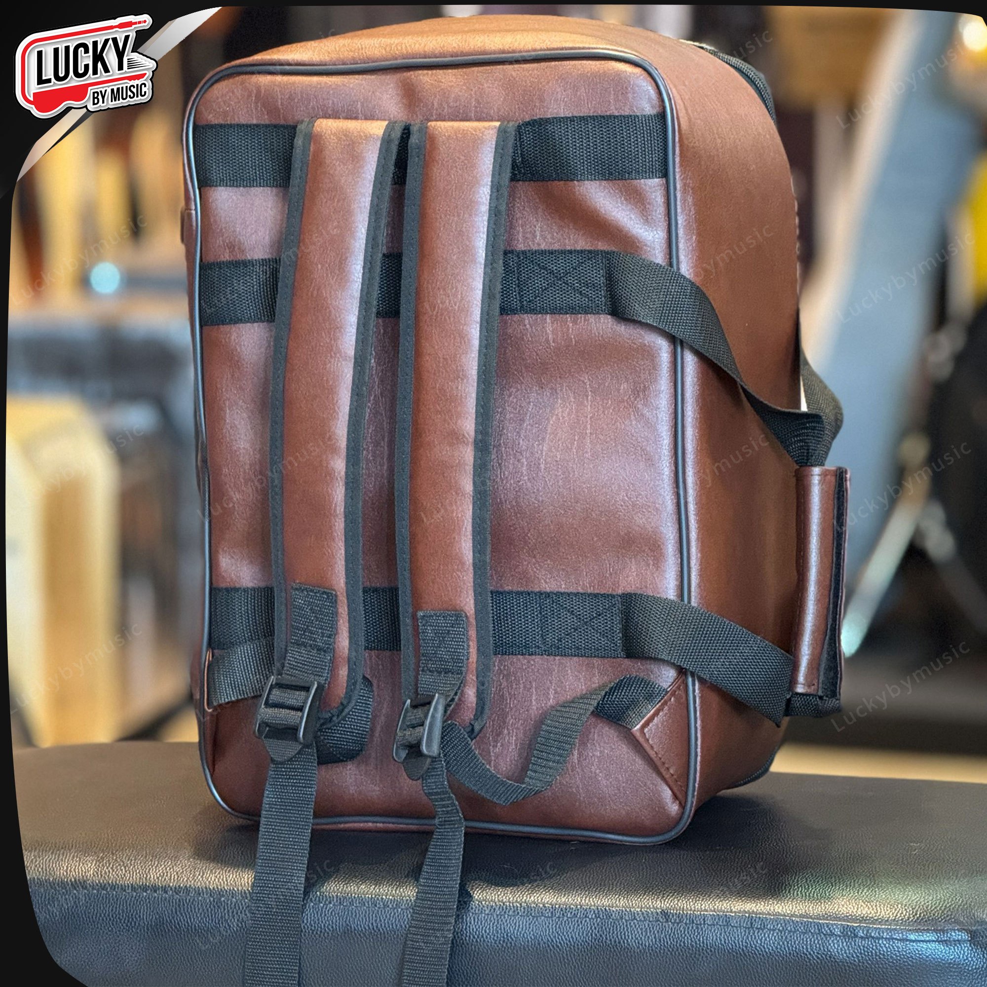 Takane กระเป๋ากระเดื่อง Japan วัสดุหนัง สีน้ำตาล-ขอบดำ มีหูหิ้ว/สายสะพาย มียางรองก้น บุฟองน้ำหนา 12 มิล