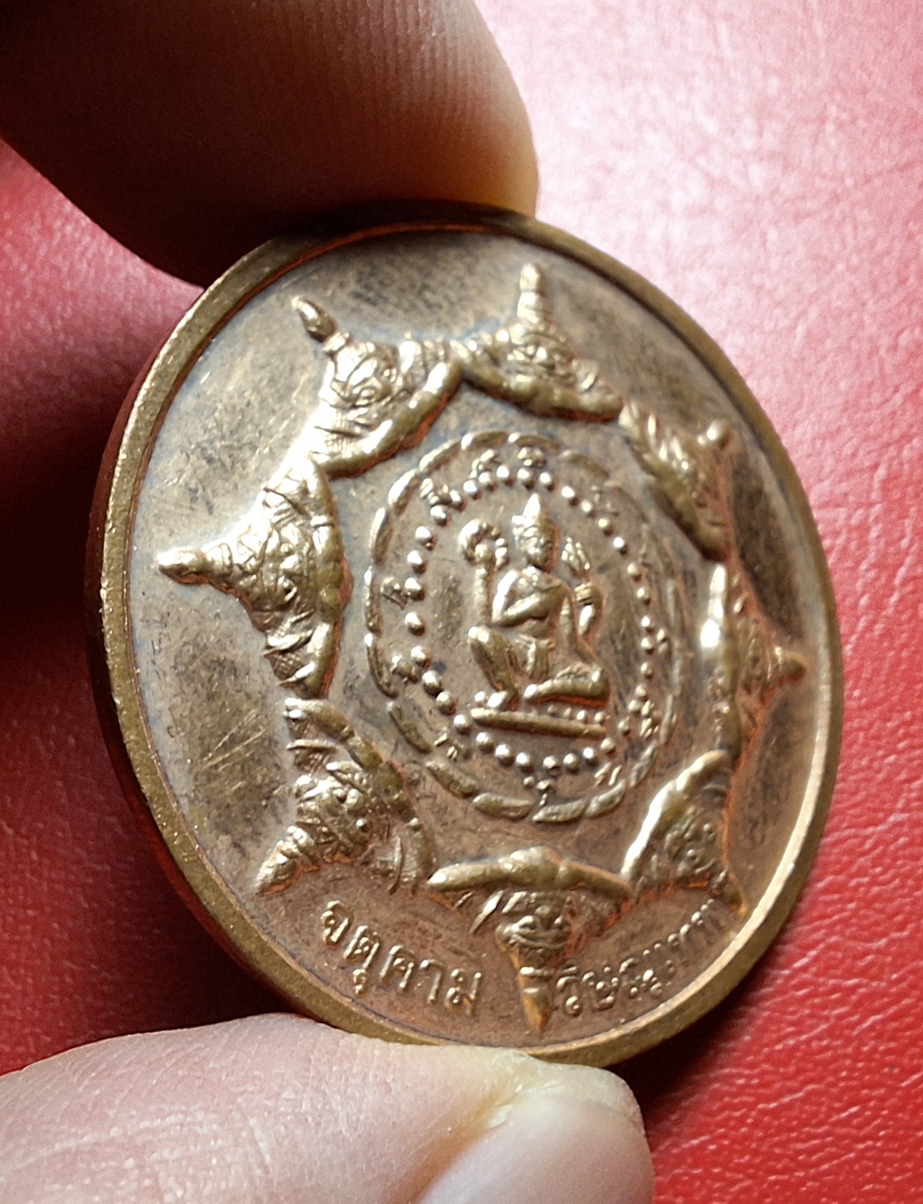 พระวิษณุกรรม วิทยาลัยเทคนิคเพชรบุรี หลังจตุคามรามเทพ ปี๒๕๕๐ เนื้อทองแดง(องค์ที่2)