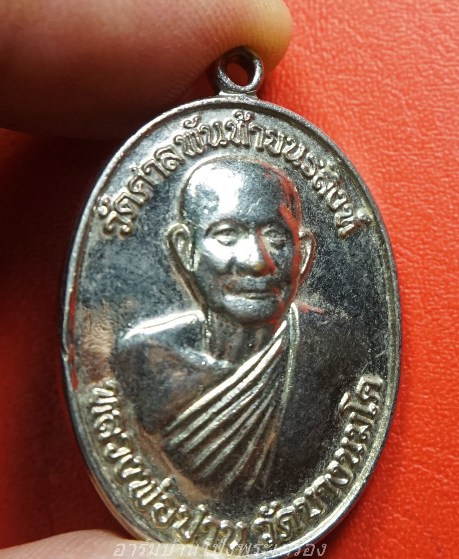 หลวงพ่อปาน วัดบางนมโค ออกวัดศาลพันท้ายนรสิงห์ หลังท้าวเวสสุวรรณ ปี๒๕๕๖ เนื้อกะไหล่เงิน(องค์ที่1)