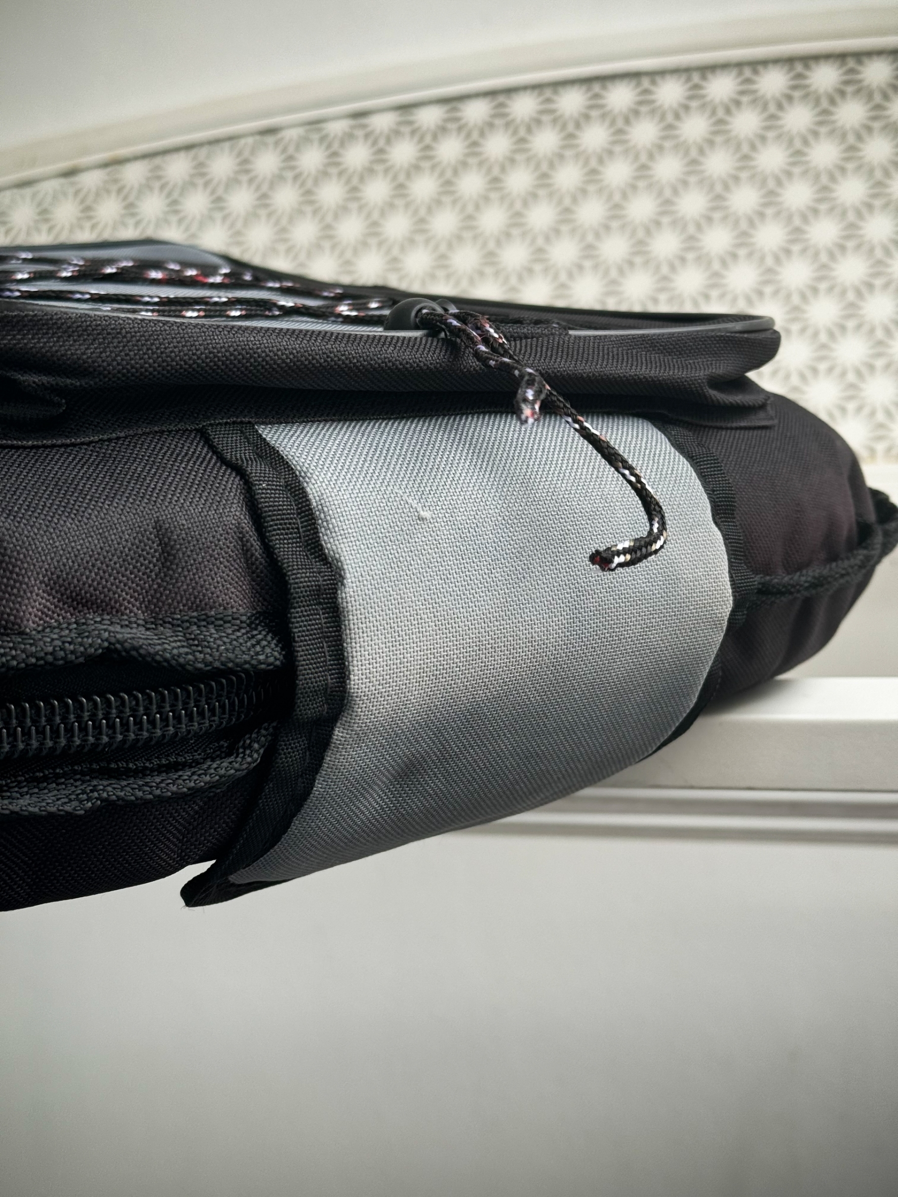 ซอฟเคสกีต้าร์ไฟฟ้า Fender กระเป๋ากีต้าร์ไฟฟ้า กระเป๋าหน้าแบบถัก บุฟองน้ำหนา มีสะพายหลัง