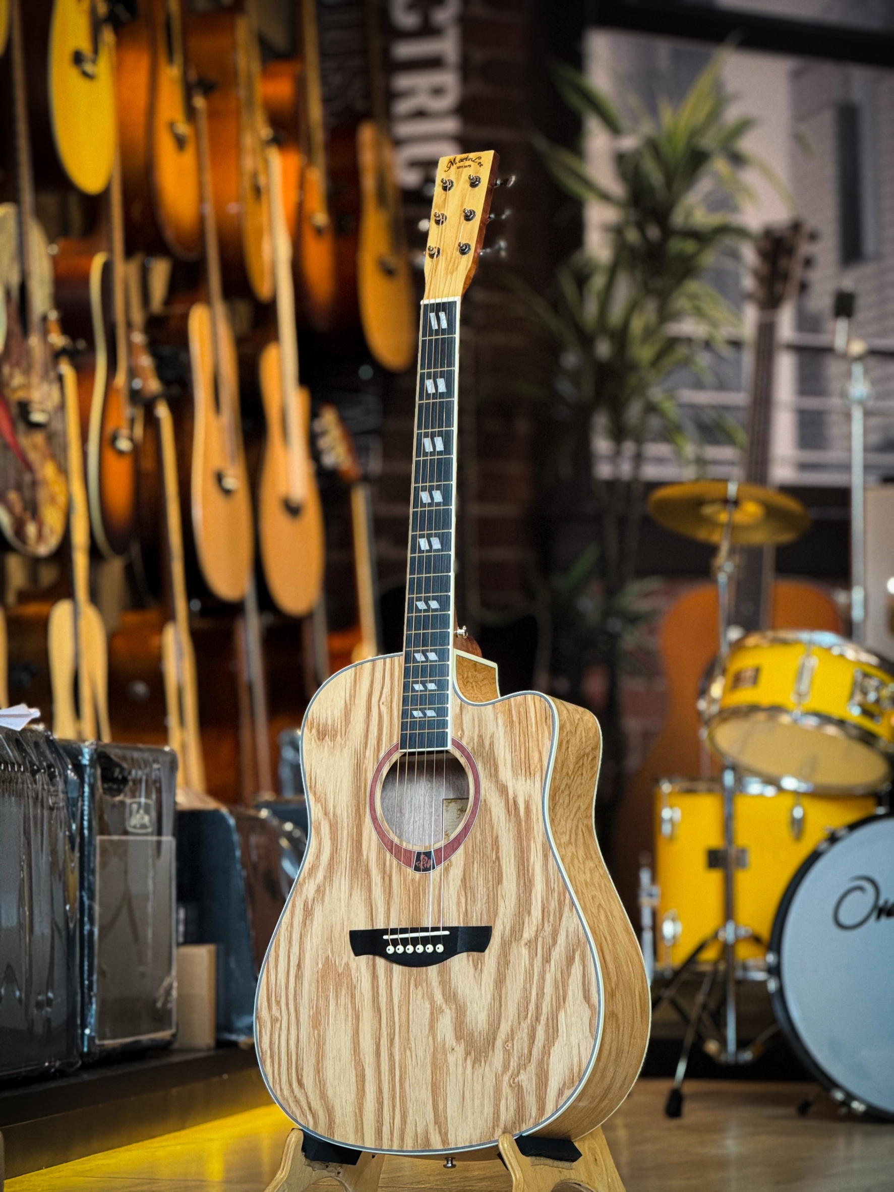 กีต้าร์โปร่ง Kama K-4119C โปร่งไฟฟ้า EQ LC-5 สีไม้ ASH 41 นิ้ว ฟรี กระเป๋า ปิ๊ก2อัน ใบคอร์ด ประแจ