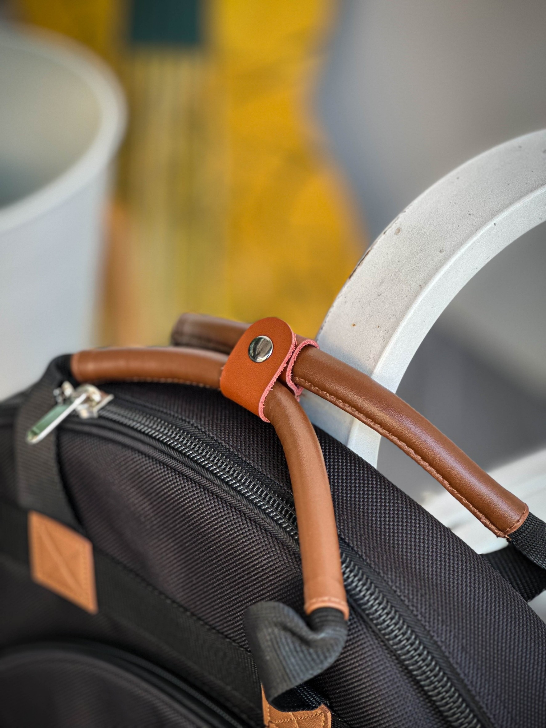 กระเป๋าฉาบ "Jinchuan" บุโฟมฟองน้ำภายในหนา/กันกระแทกอย่างดี,สำหรับใส่ฉาบขนาดไม่เกิน 22 นิ้ว, มีสายสะพายและหูหิ้ว,ซิปเบอร์อย่างดี,พร้อมสายสะพายรองบ่าในเซ็ต