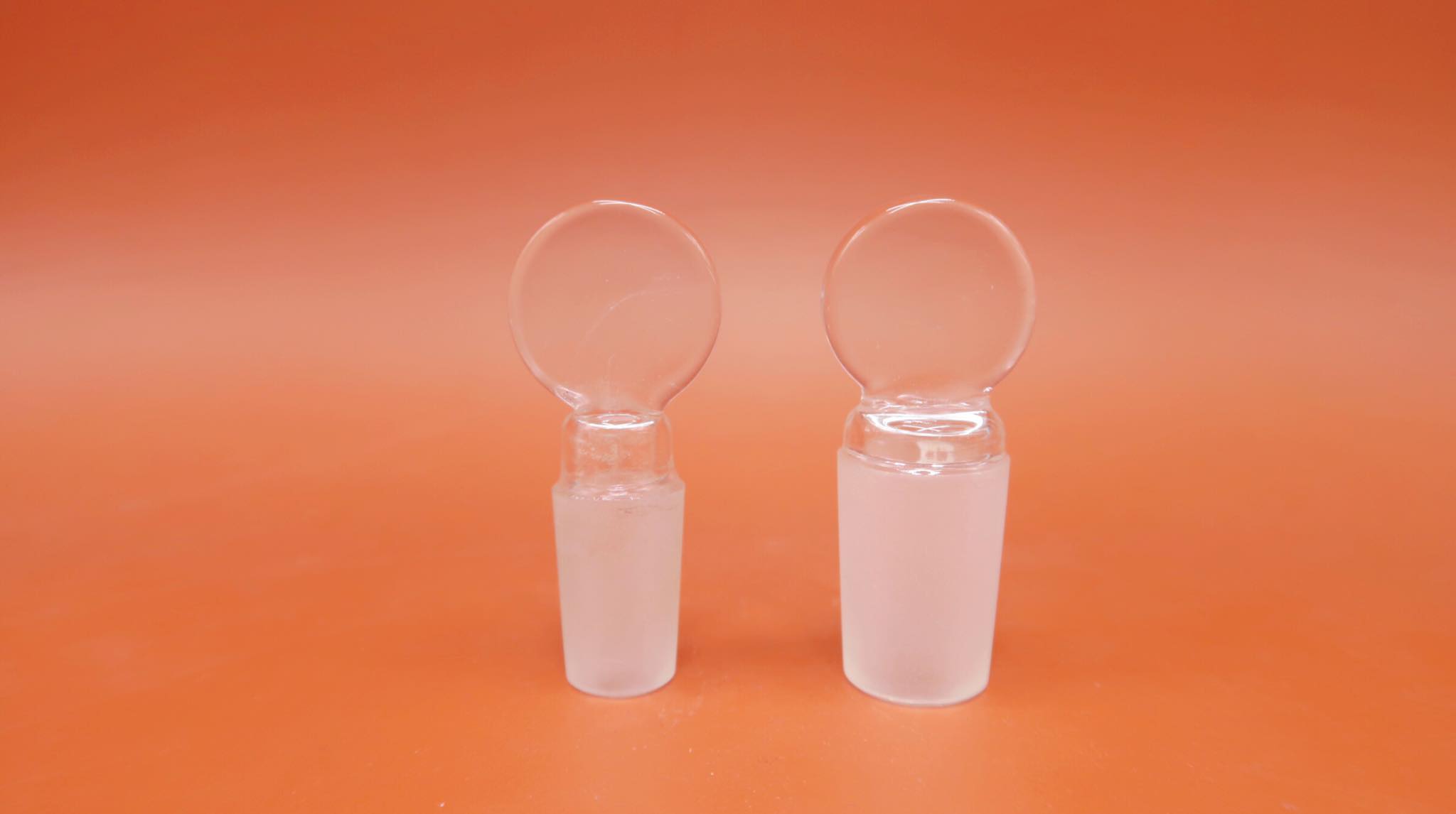 Plug Glass Bong (14.5mm.)