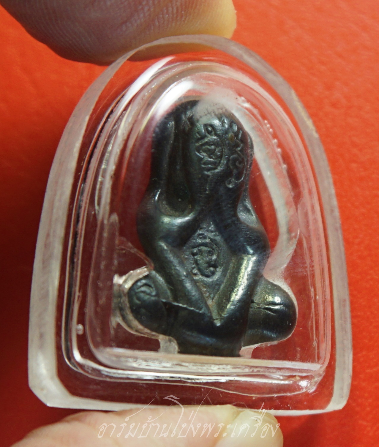 ปิดตา ไม่ทราบวัด ไม่ทราบเนื้อ พร้อมเลี่ยม(องค์ที่1)