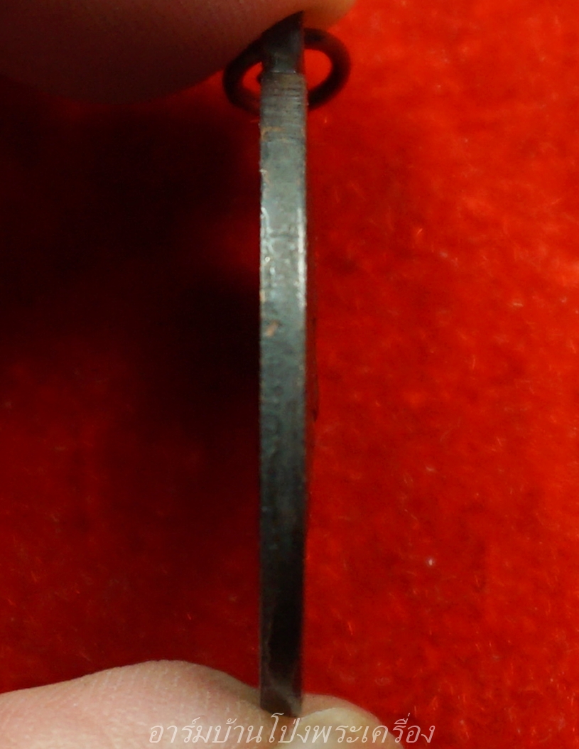 หลวงพ่อเชื้อ วัดใหญ่อ่างทอง ปี๓๓ เนื้อทองแดงรมดำ บล๊อกกษาปณ์(องค์ที่3)