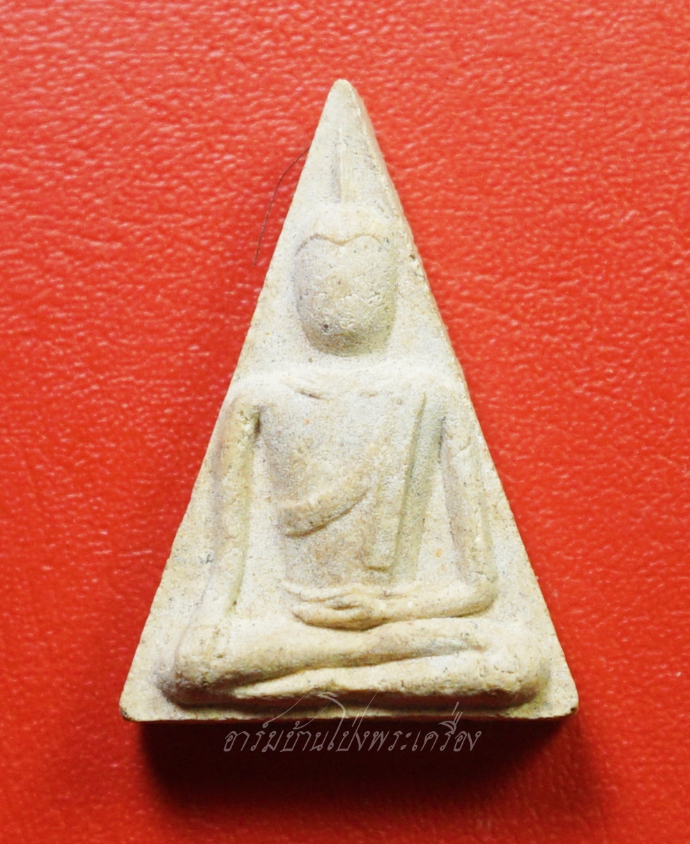 หลวงพ่อยิด วัดหนองจอก จ.ประจวบคีรีขันธ์ นางพญา เนื้อผง มีเส้นเกศา(องค์ที่1)