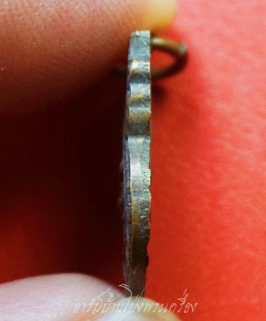 หลวงพ่อเปิ่น วัดบางพระ หลังนางกวัก ปี๒๕๕๔ เสมาเล็ก เนื้อทองแดง(องค์ที่4)