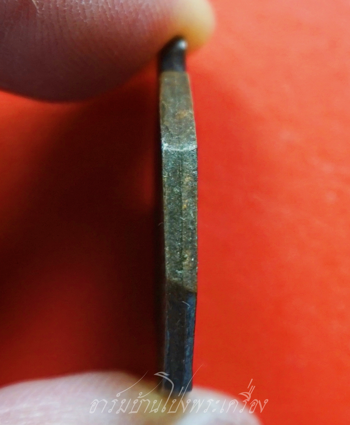 หลวงพ่อแป๊ะ วัดสว่างอารมณ์ เหรียญแปดเหลี่ยม ด้านหน้ายันต์นกสาริกา หลังยันต์เก้าแถว(องค์ที่2)