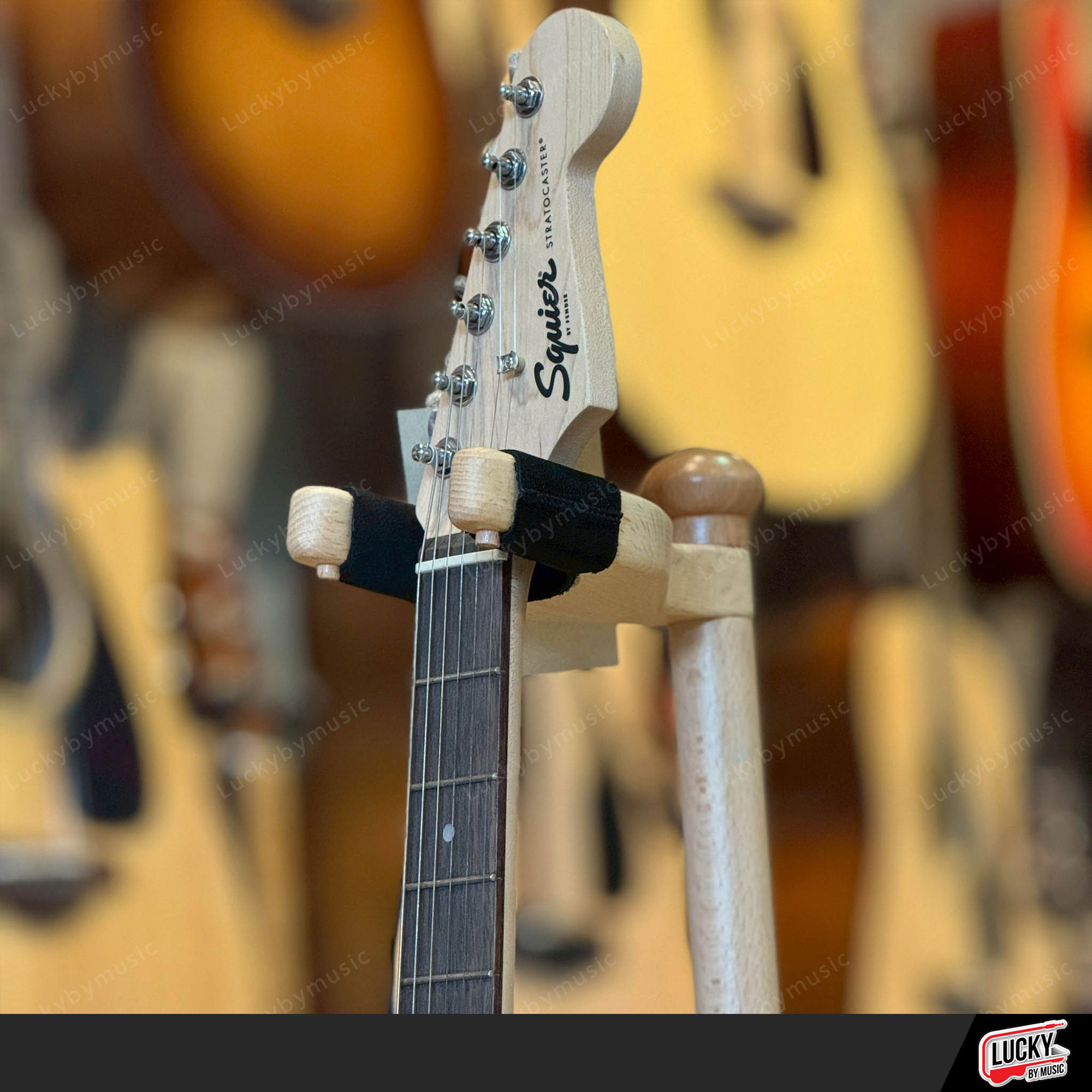 ขาตั้งกีตาร์ไม้ Eastrock ขาตั้งกีตาร์ ทำจากไม้ wooden hanging guitar stand สำหรับกีตาร์โปร่ง ไฟฟ้า เบส