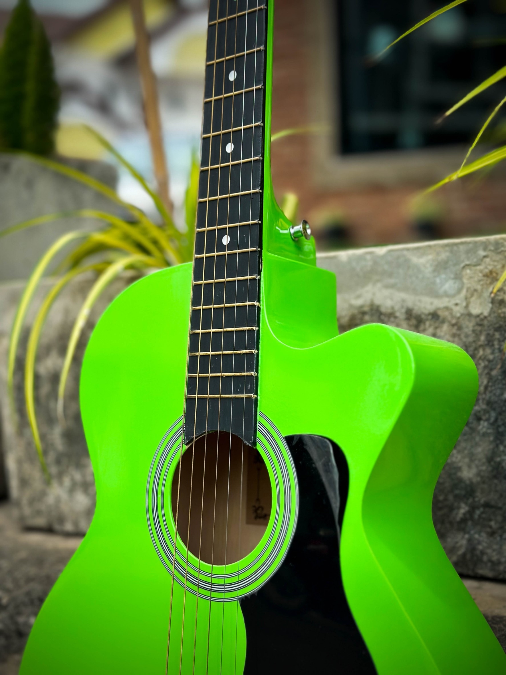 กีต้าร์โปร่ง Overspeed 38 " นิ้ว รุ่น OS-38C สีเขียว พร้อมของแถม ( ปิ๊ก/ใบคอร์ด/ประแจ) ขนาดพกพา ทัชชิ่งดี