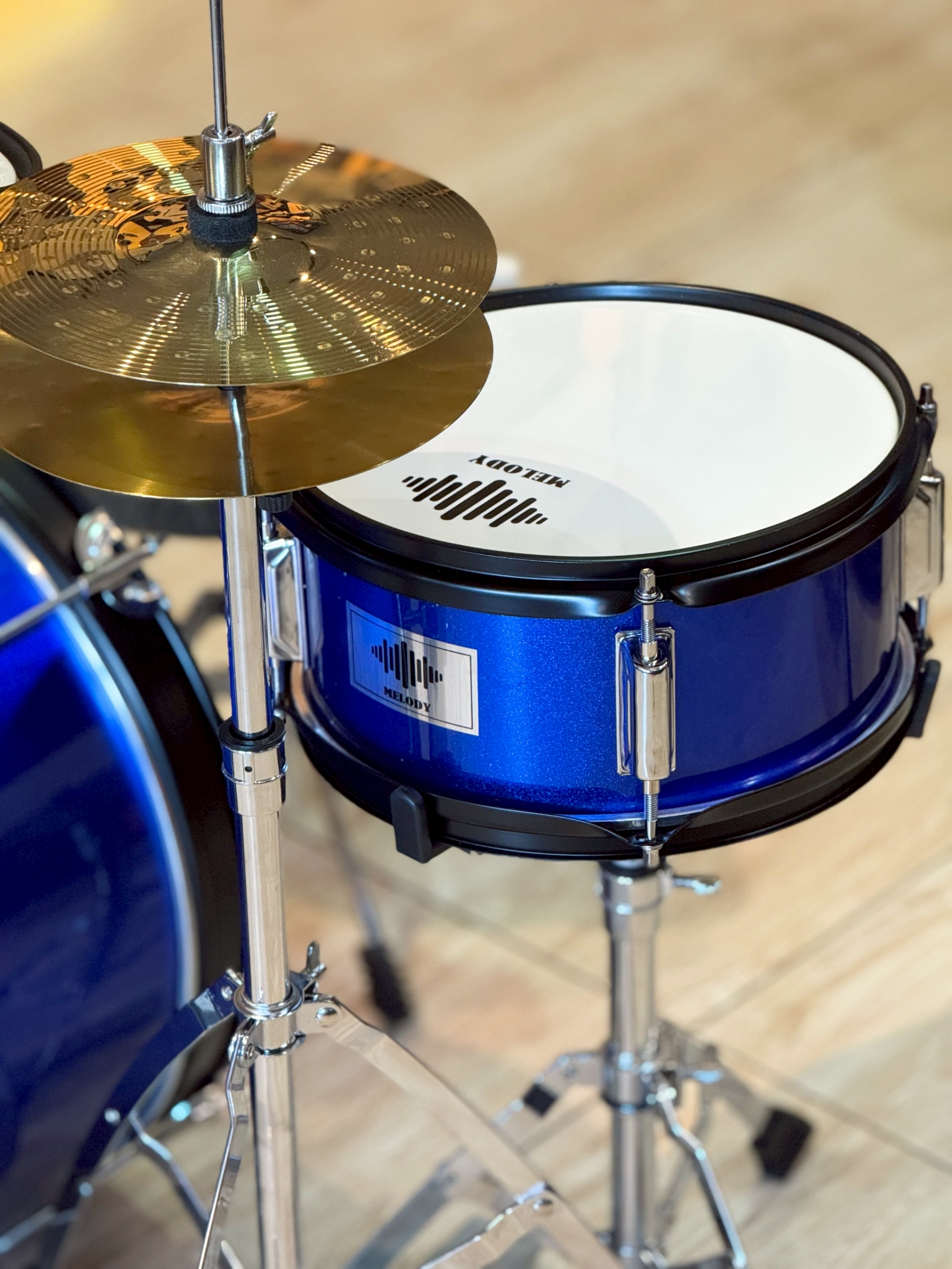 กลองชุดเด็ก MELODY สีน้ำเงิน กลองชุด 5 ใบ พร้อมอุปกรณ์ครบชุด ขอบโครเมียม แถมฟรี เก้าอี้กลอง+ไม้กลอง!!