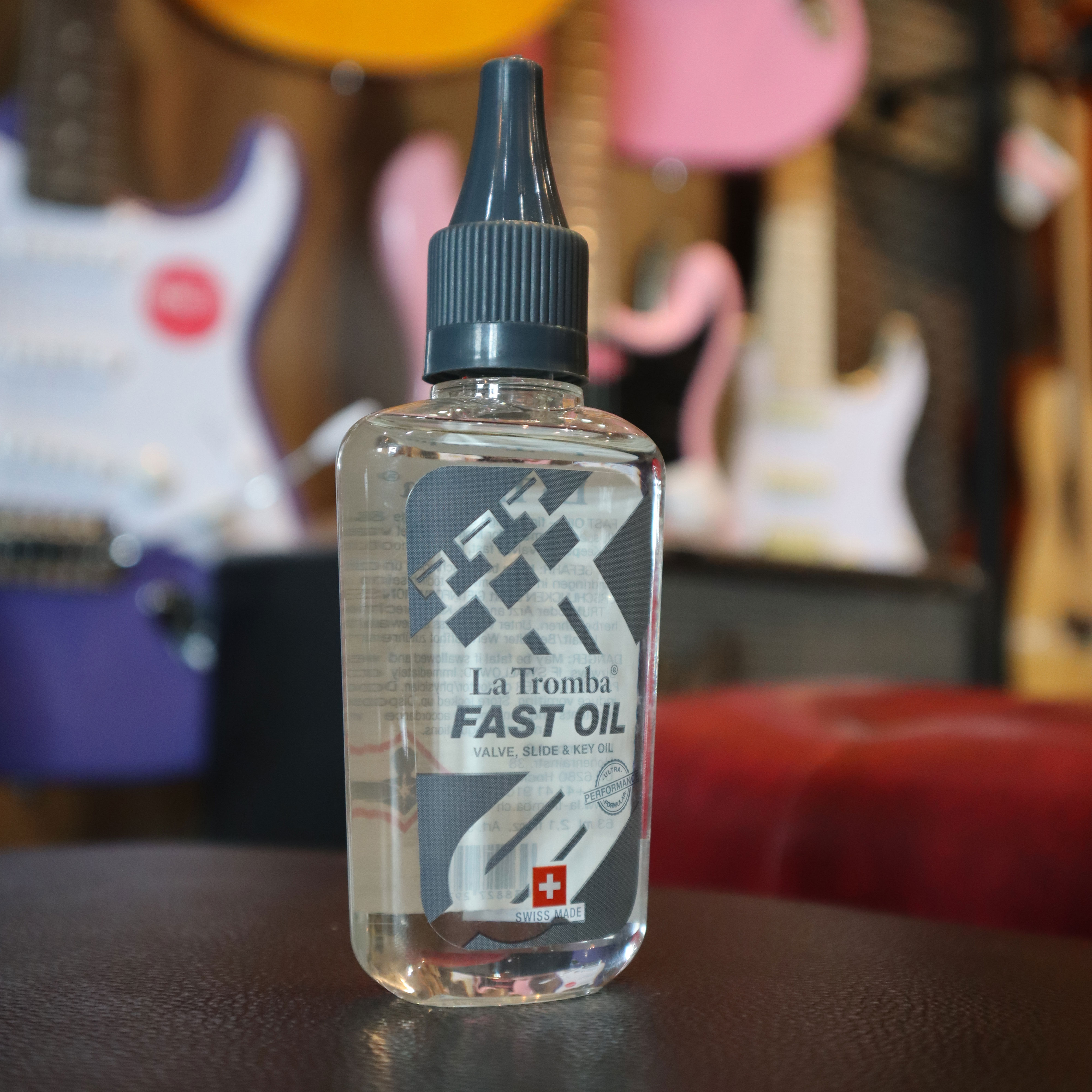 น้ำยาวาล์วออย สไลด์ออย คีย์ออย LA TROMBA VALVE OIL FAST 63 ML (2 in 1 ) ใช้งานกับเครื่องเป่า ประเภท วาล์ว และ สไลด์