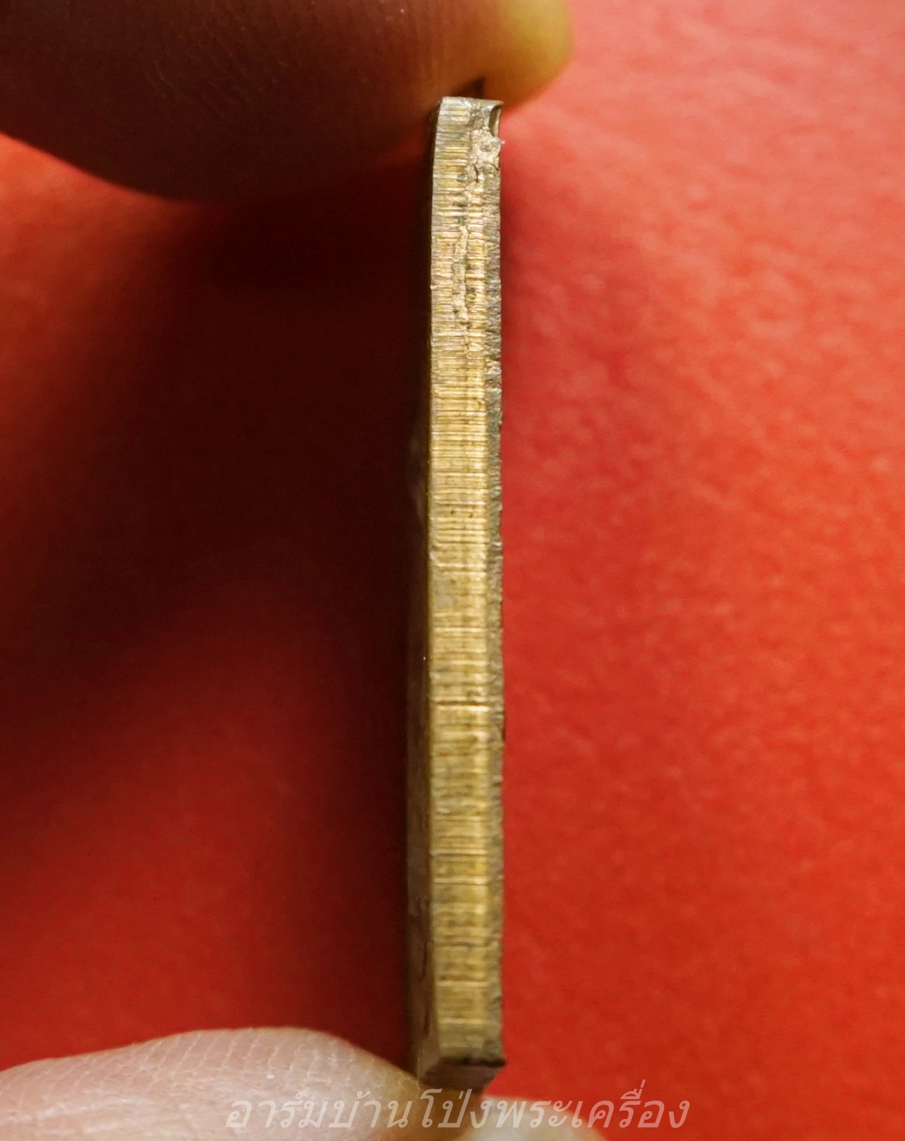 พระอาจารย์บูรพา วัดถ้ำเสือดาว จ.กาญจนบุรี หลังเจ้าแม่กาหลง จุดเทียนปราบทุกข์ เนื้อทองแดง ไม่เจาะหู(องค์ที่1)