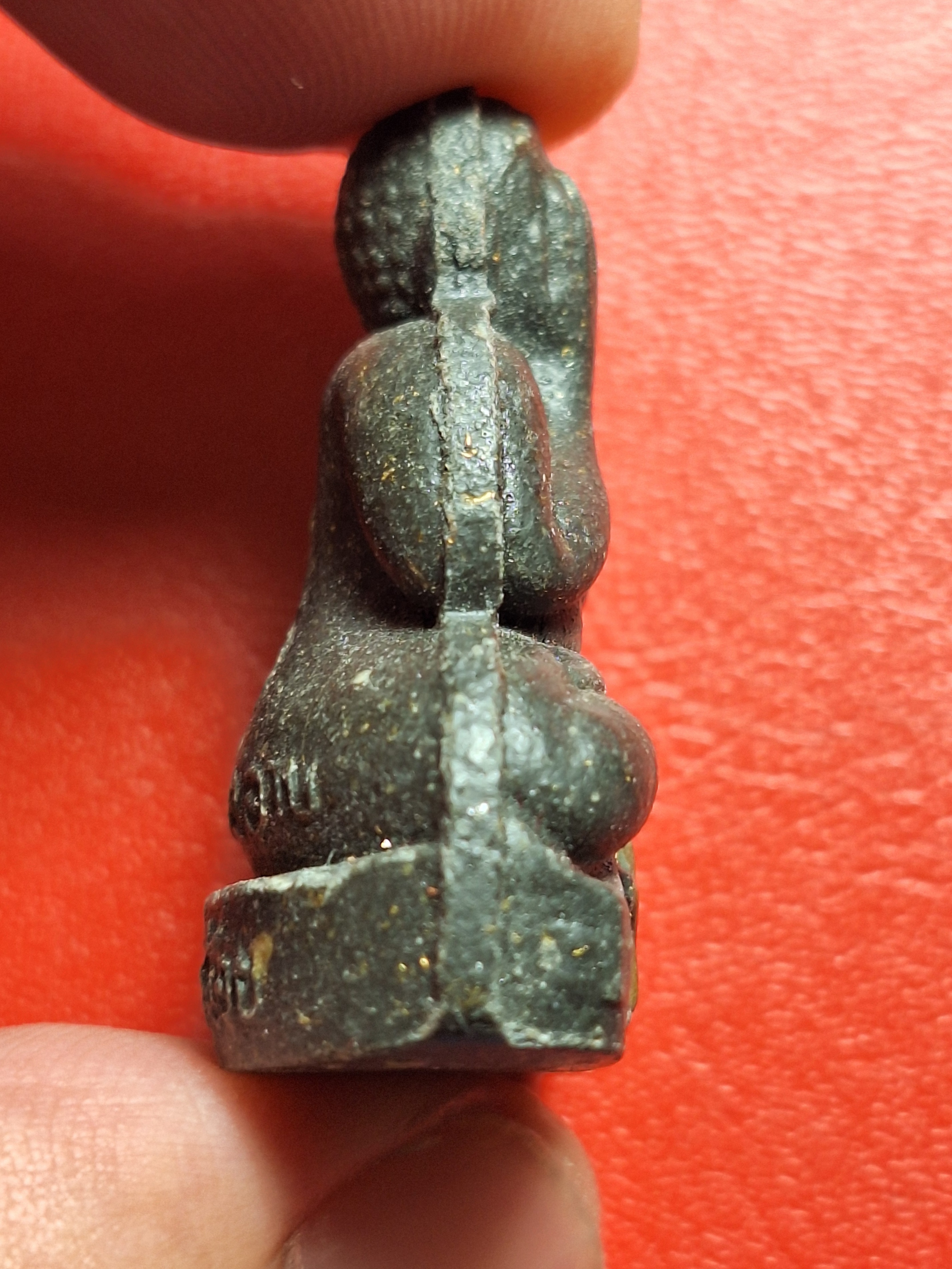 พระกริ่งปิดตา หลวงพ่ออาบ วัดอ้อมน้อย รุ่นสมปรารถนา จ.สมุทรสาคร ปี๒๕๓๖ ผสมผงตะไบ(องค์ที่1)