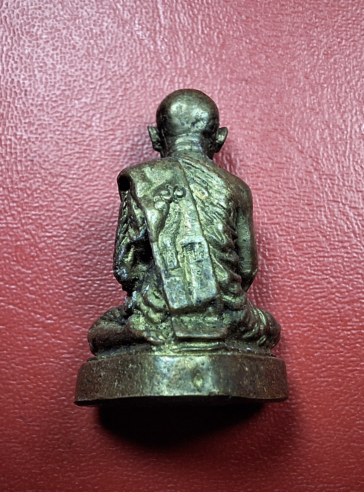 หลวงพ่อแพ วัดพิกุลทอง รูปหล่อ อายุ๙๐ปี เนื้อฝาบาตร(องค์ที่1)